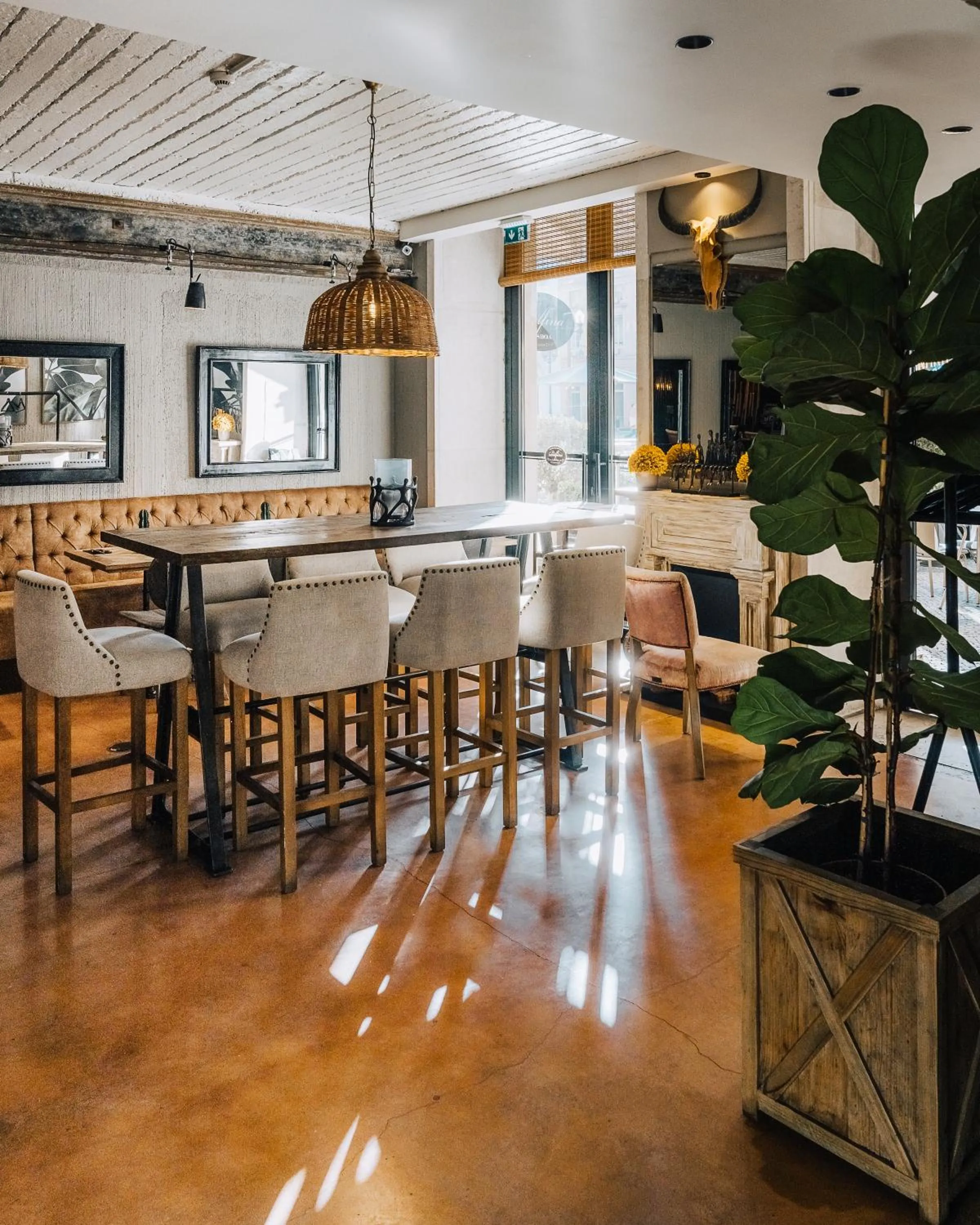 Dining area in AlmaLusa Baixa/Chiado