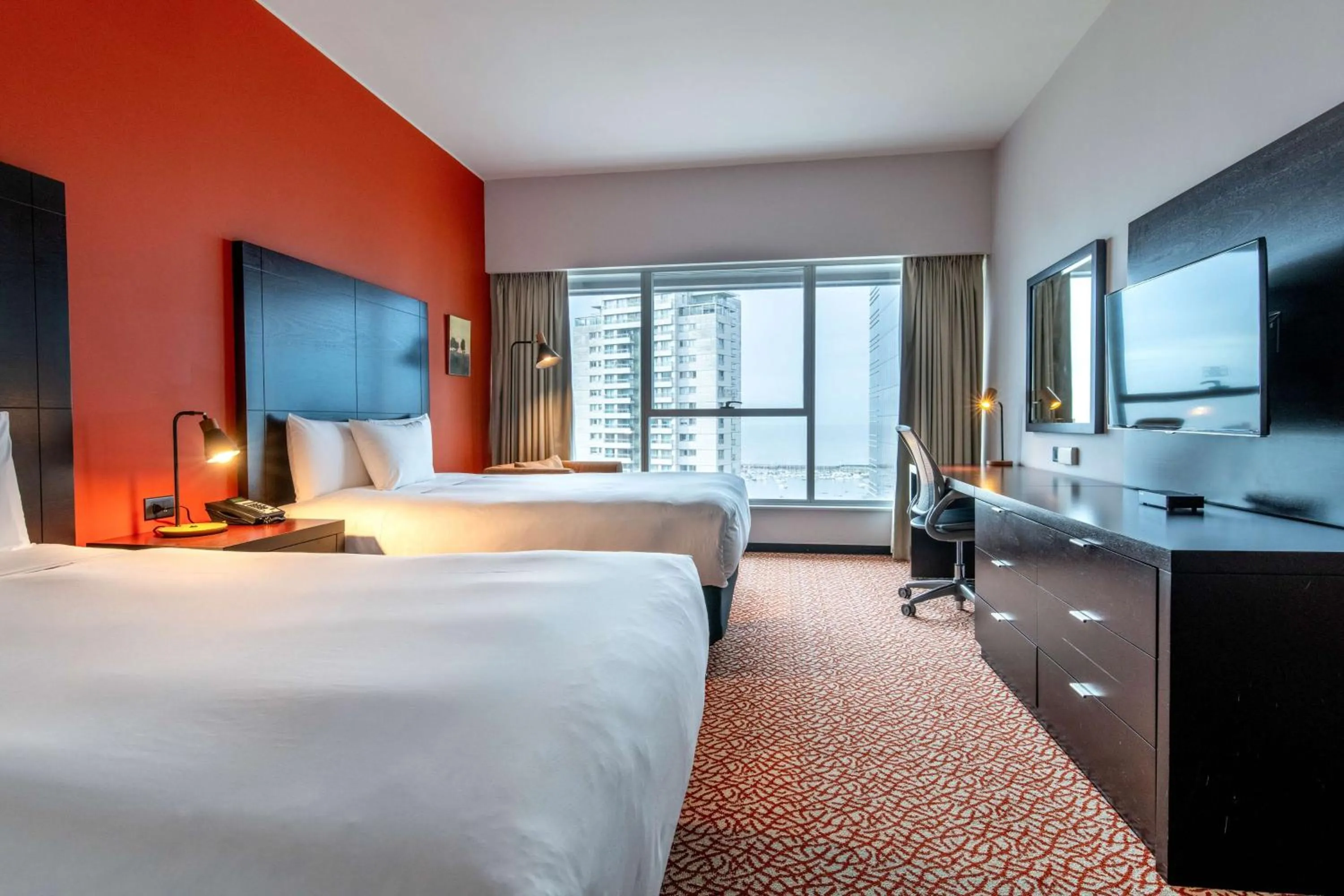 Bedroom, Bed in Hilton Garden Inn Montevideo