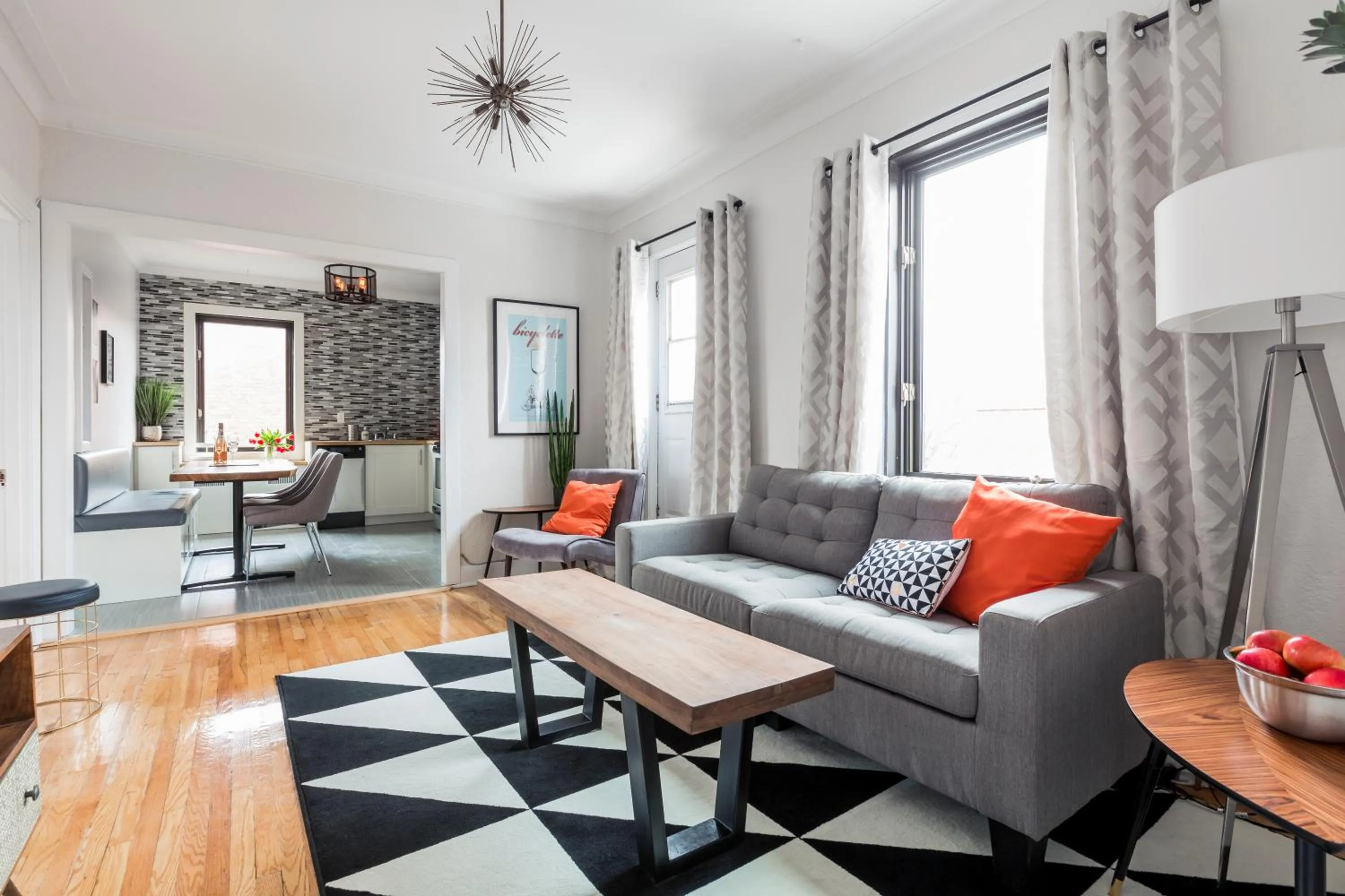 Spring in MTLVacationrentals-The MTLVR Kisses