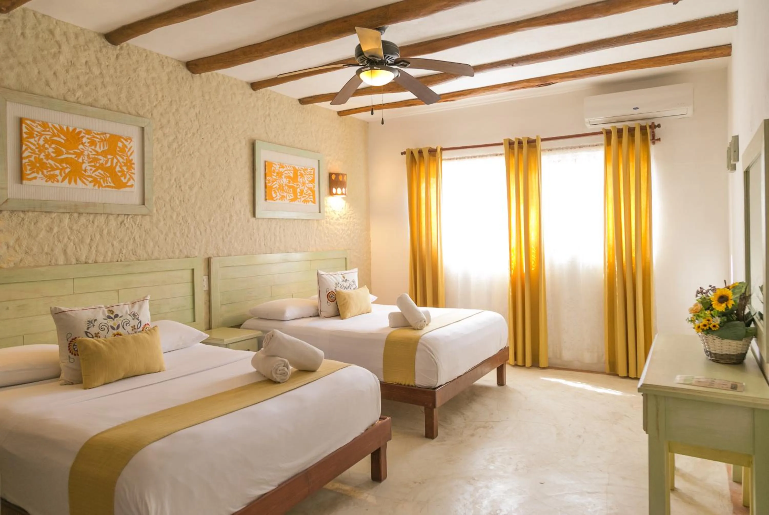 Photo of the whole room, Bed in Villas Margaritas Holbox