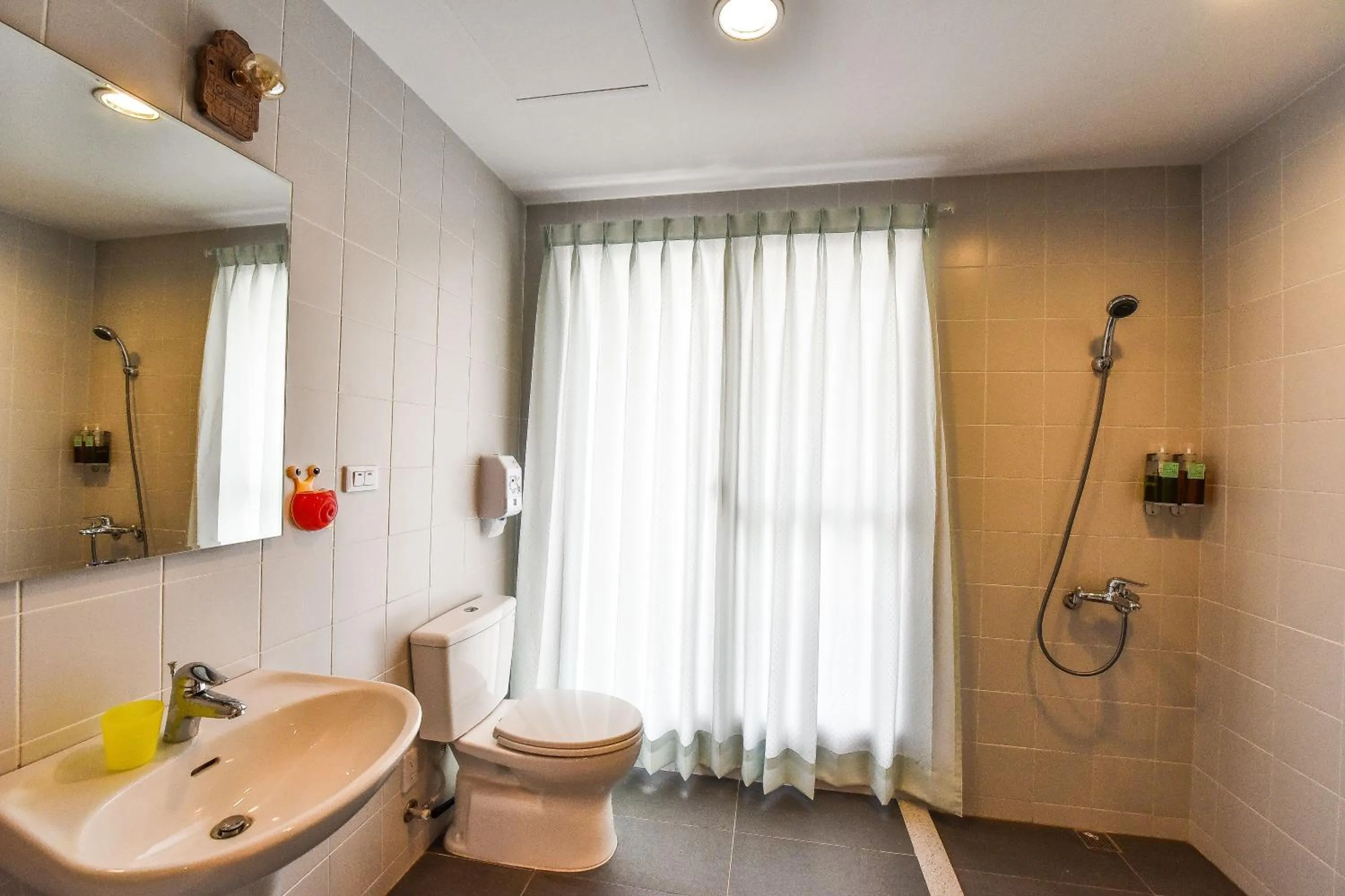 Shower in Anping Wikid Design Hotel