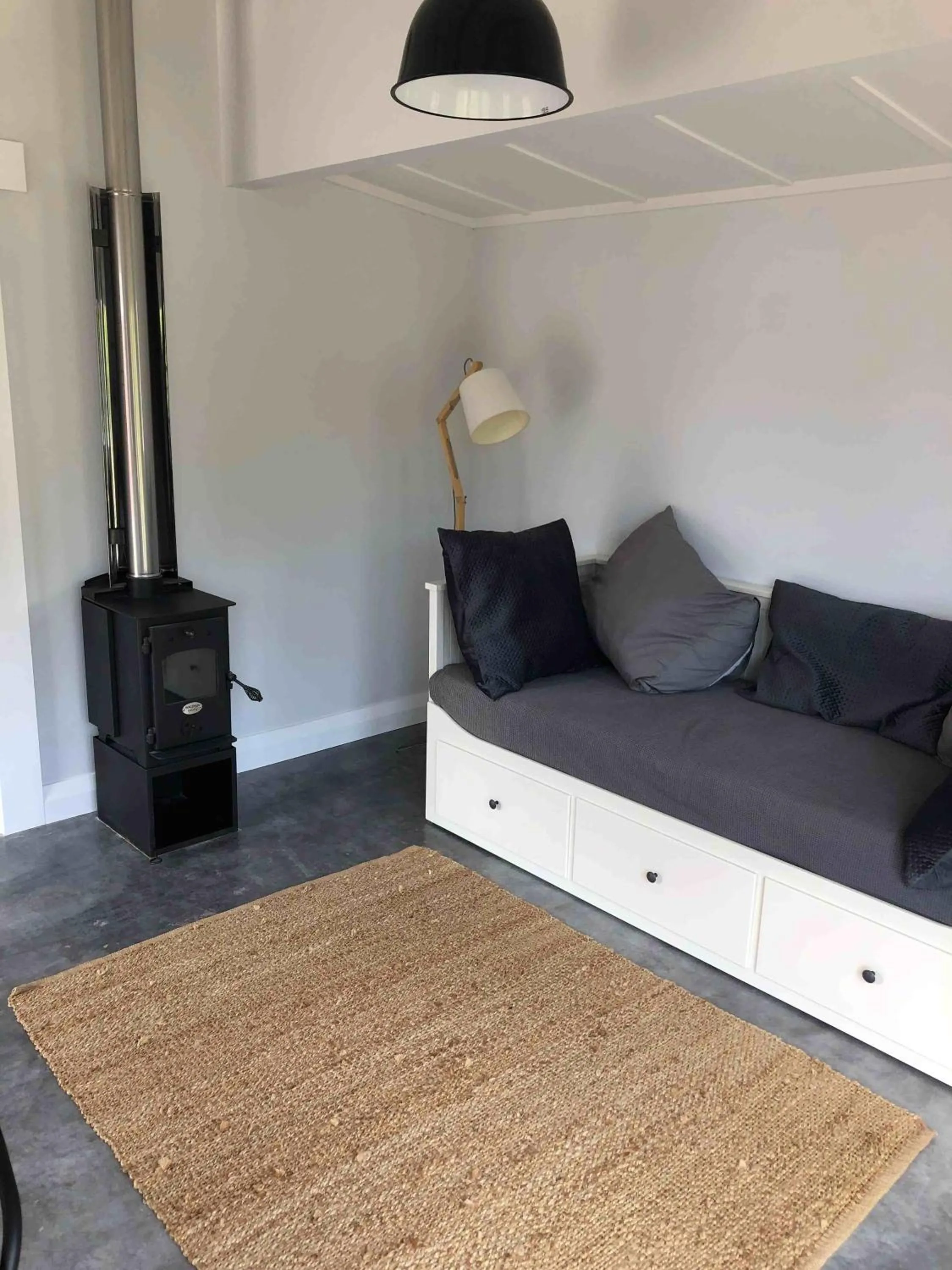 Bed in The Pear Orchard Lodge