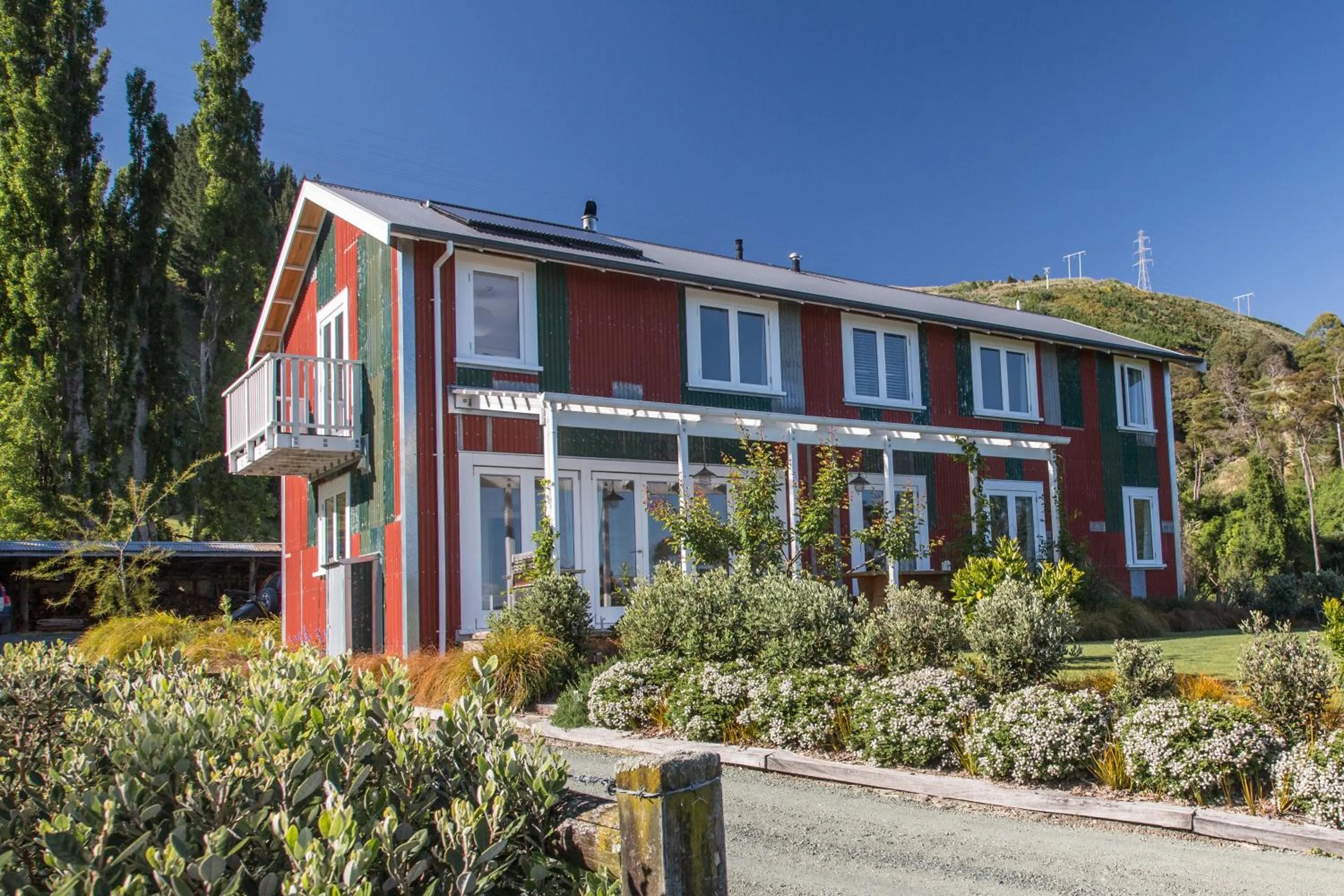 Property building in The Pear Orchard Lodge
