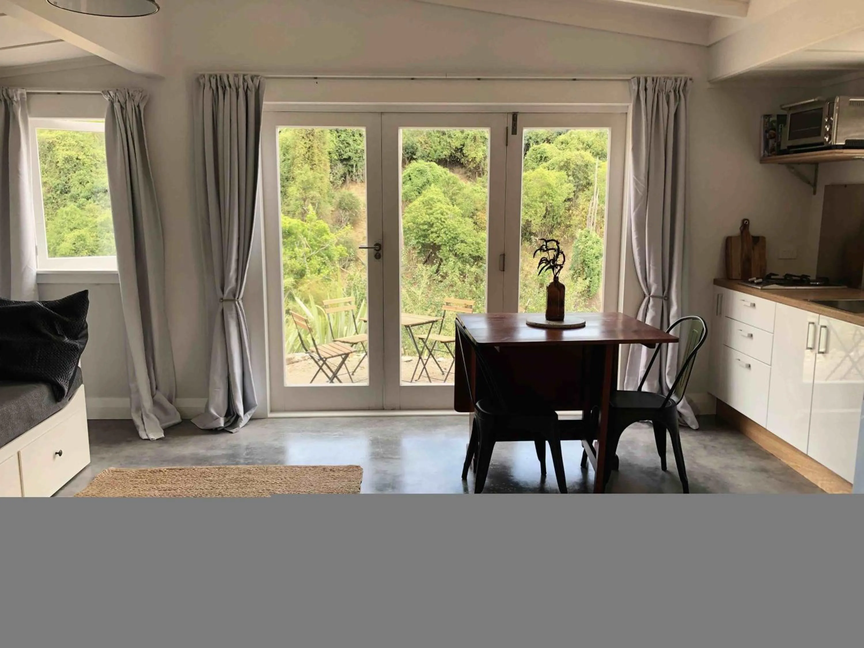 Balcony/Terrace in The Pear Orchard Lodge