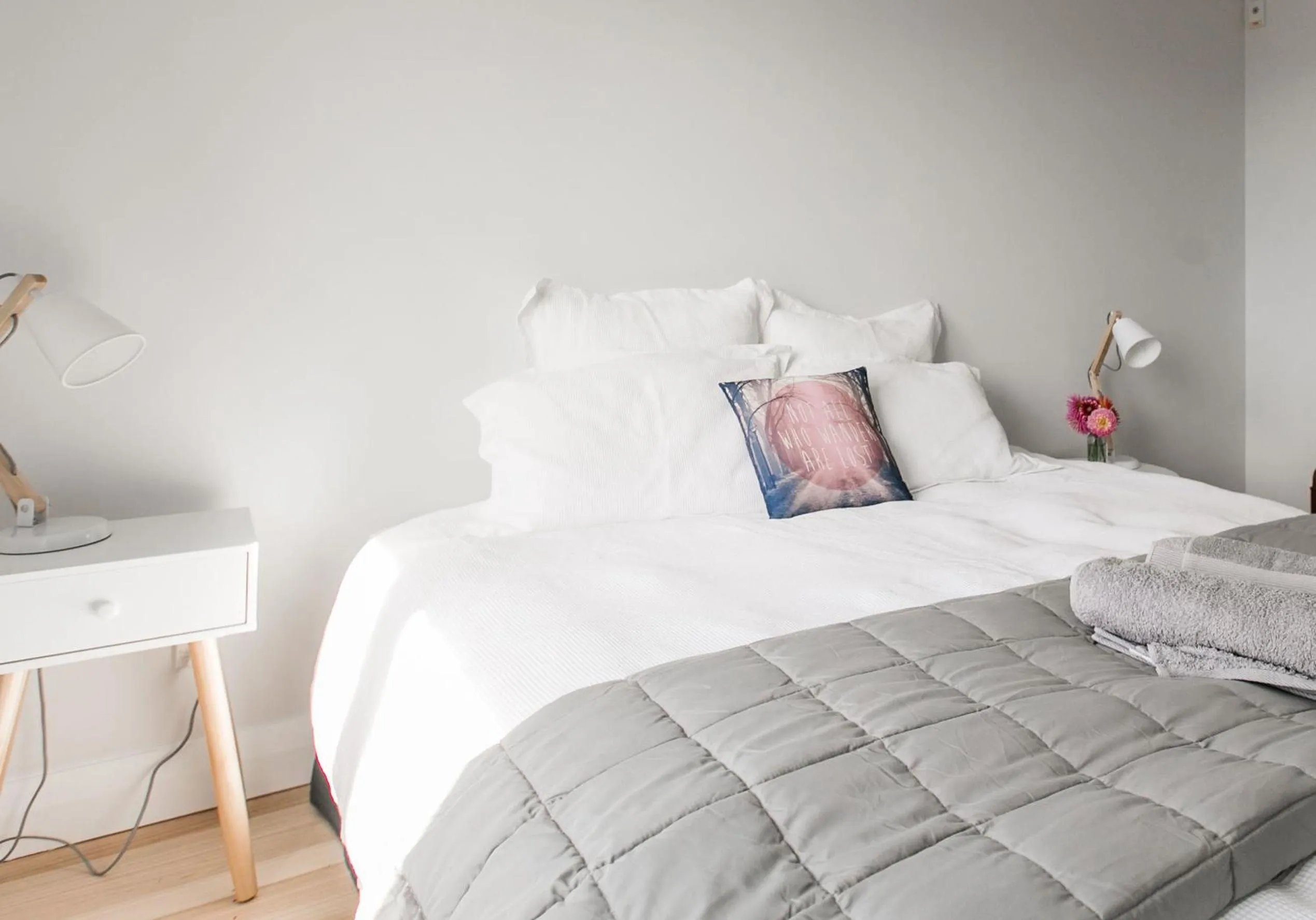 Bed in The Pear Orchard Lodge