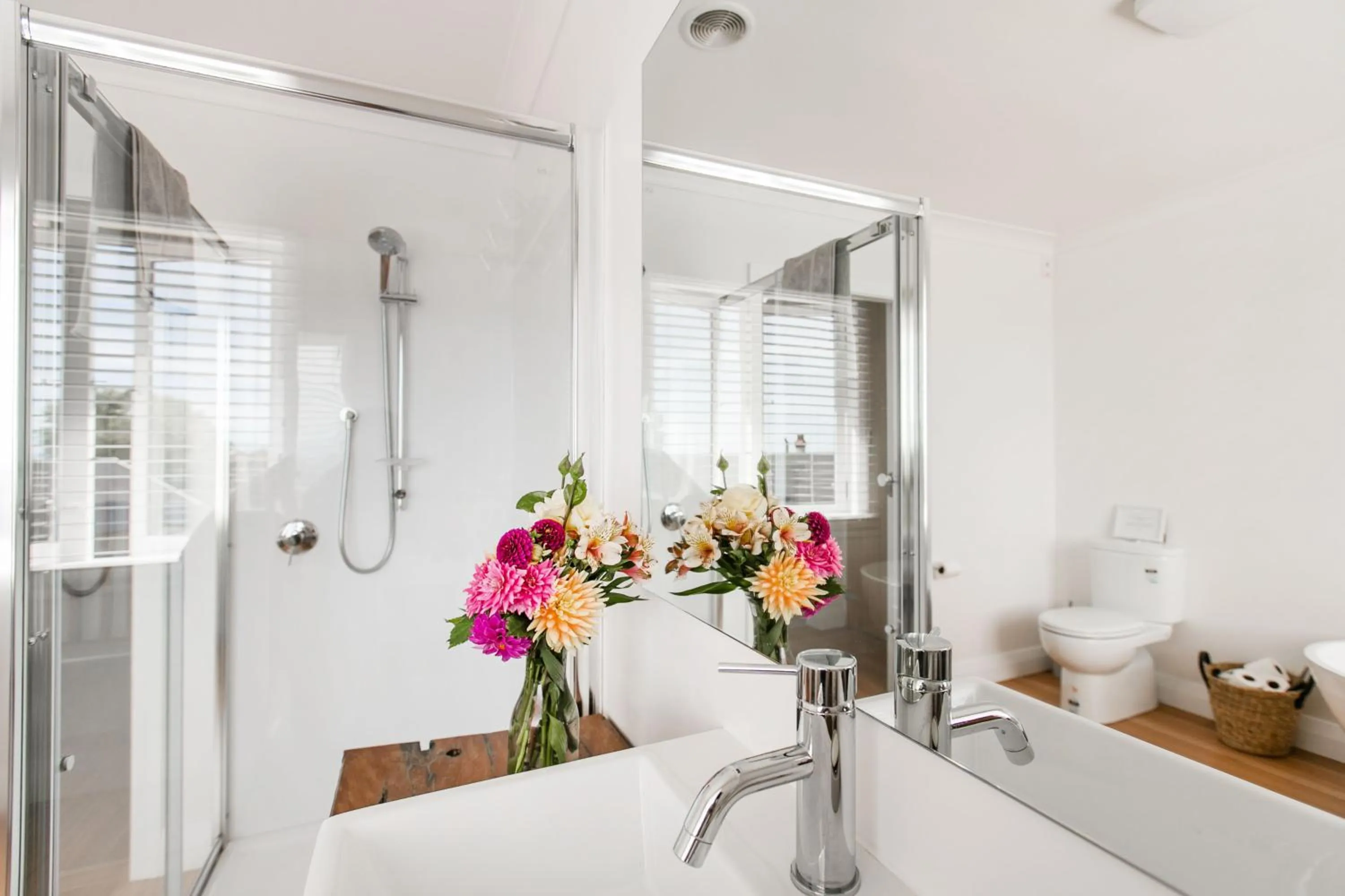 Bathroom in The Pear Orchard Lodge