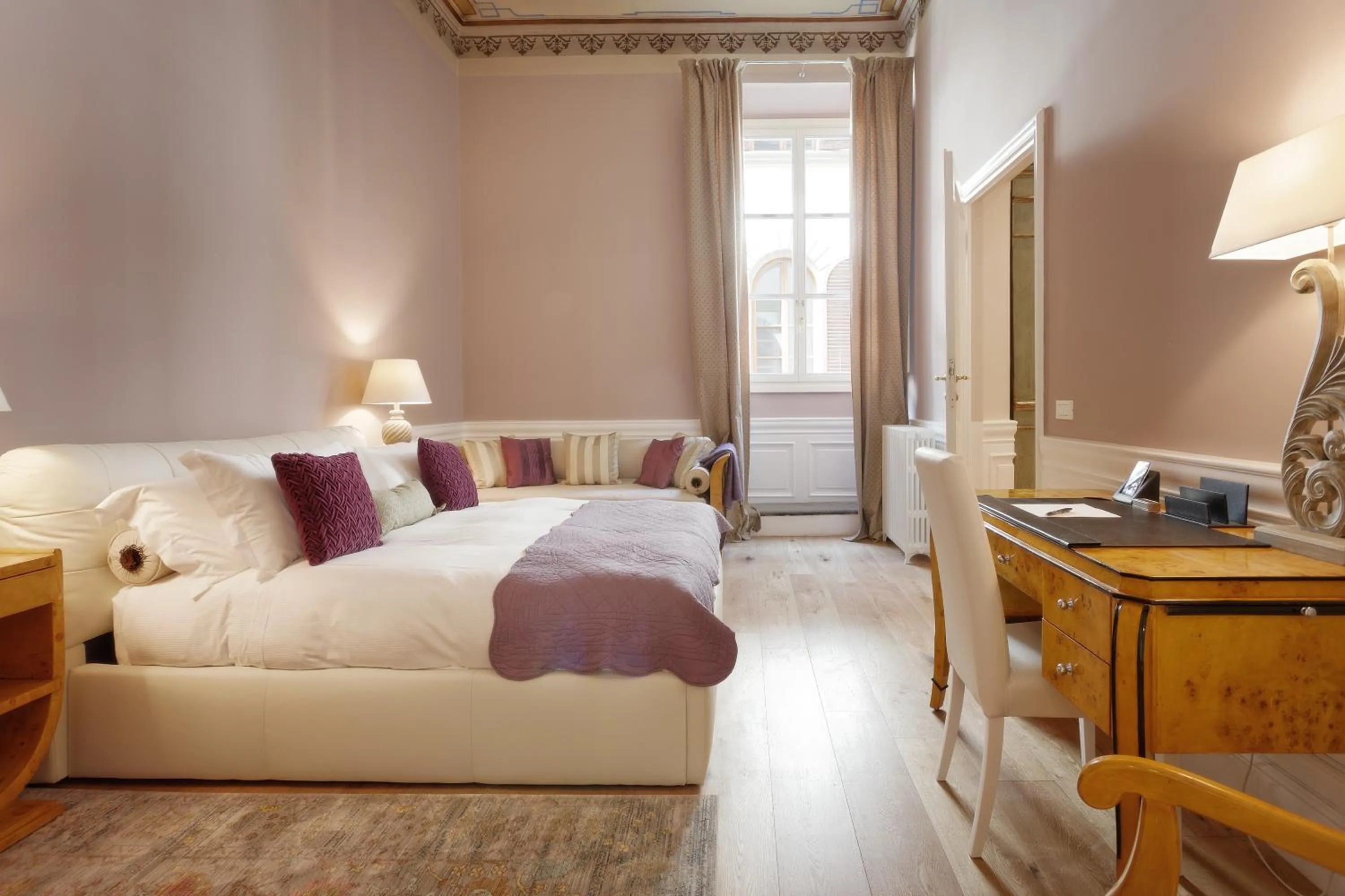 Photo of the whole room, Bed in La Maison du Sage