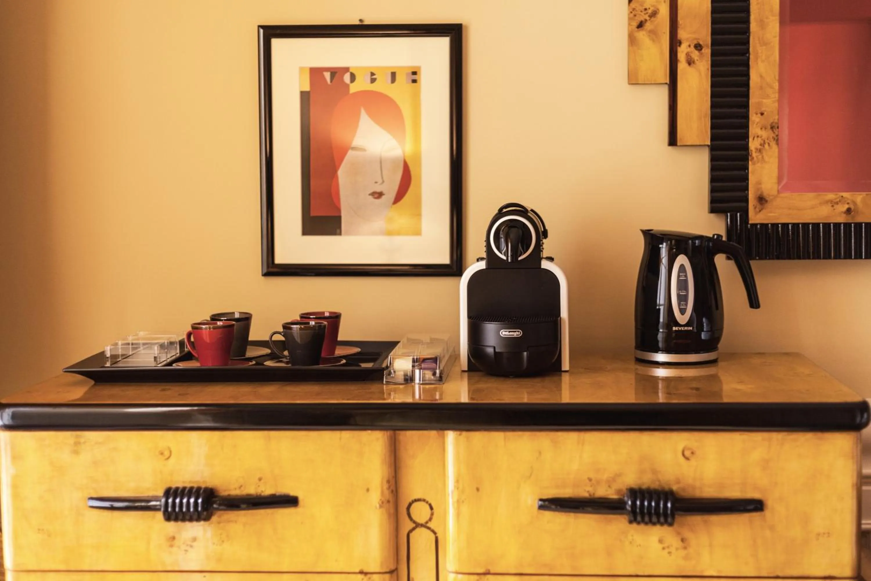 Coffee/tea facilities in La Maison du Sage