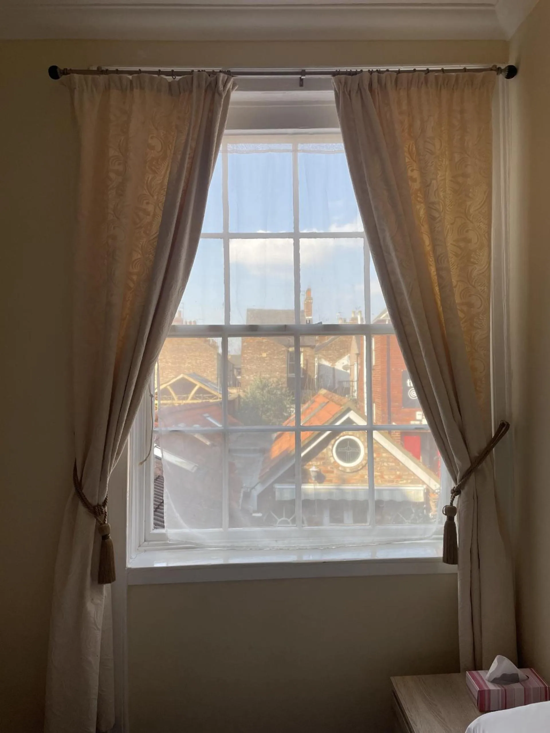 Property building in Diamonds Inn