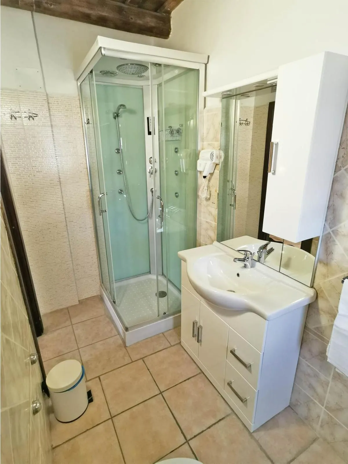 Shower in Il Girasole Country Village