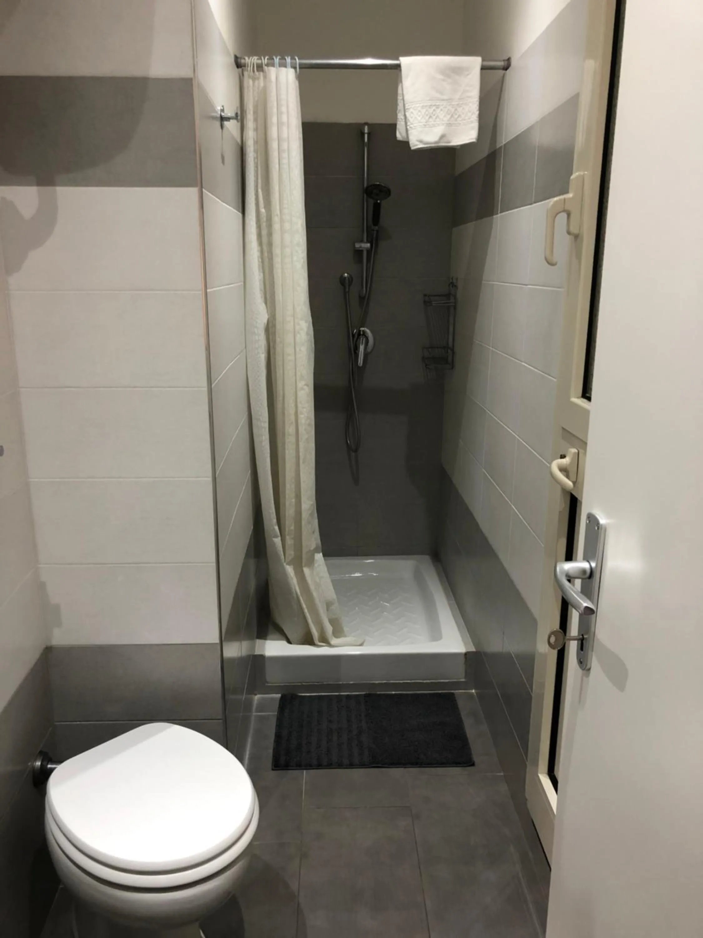 Bathroom in Domus Santa Caterina