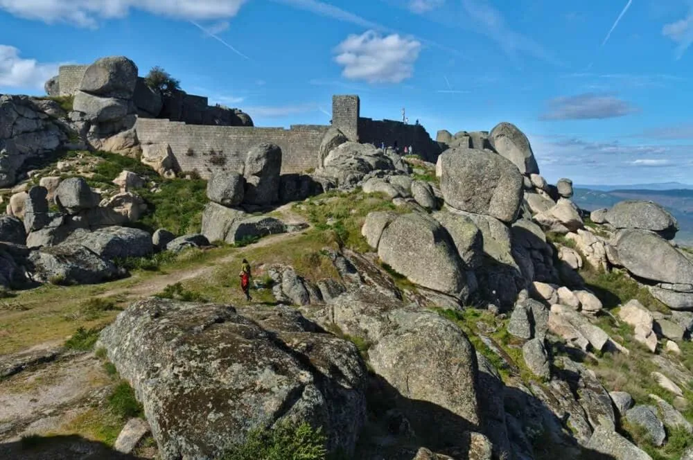 Monsanto GeoHotel Escola