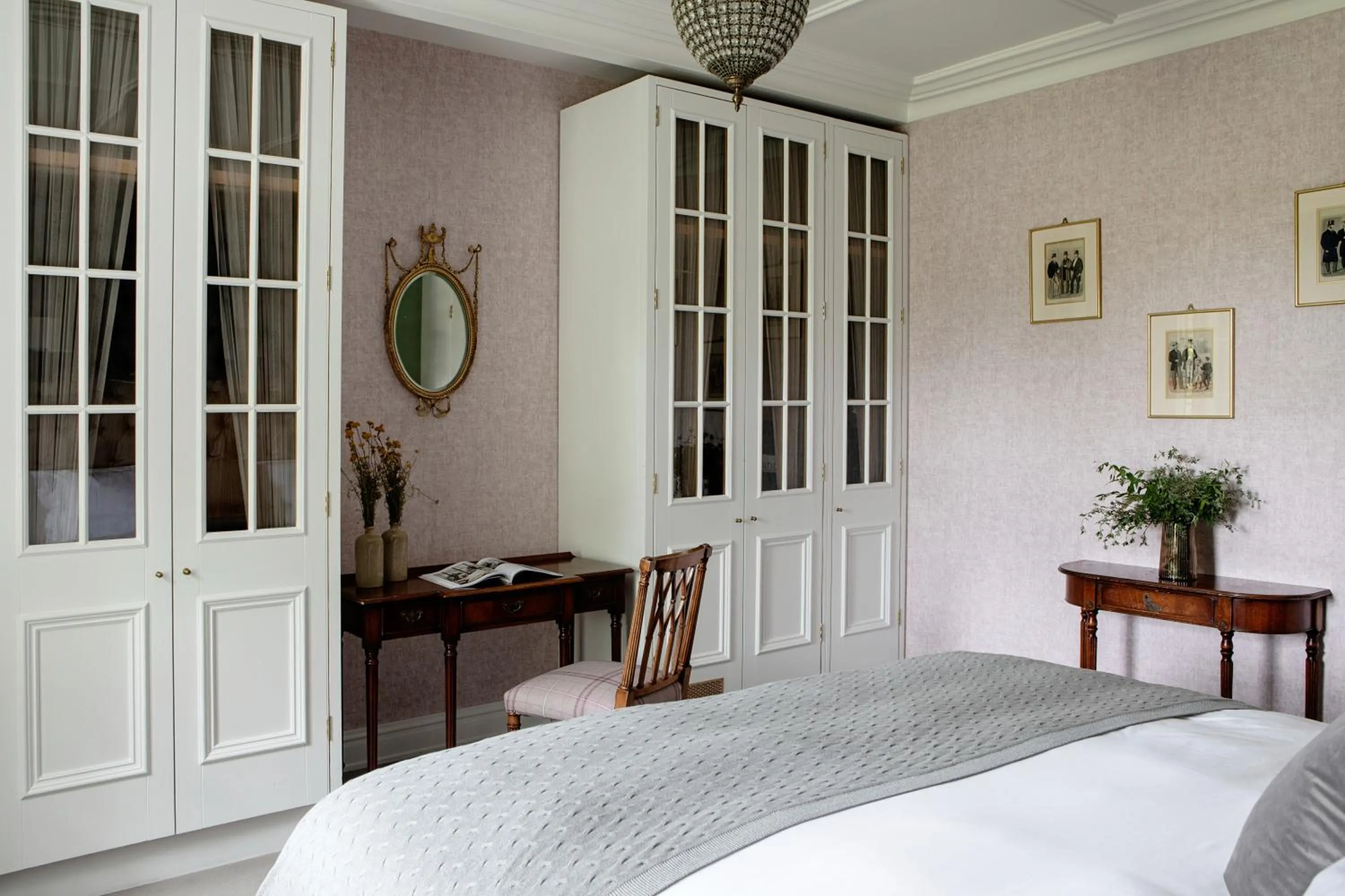 Bedroom, Bed in Cliff at Lyons