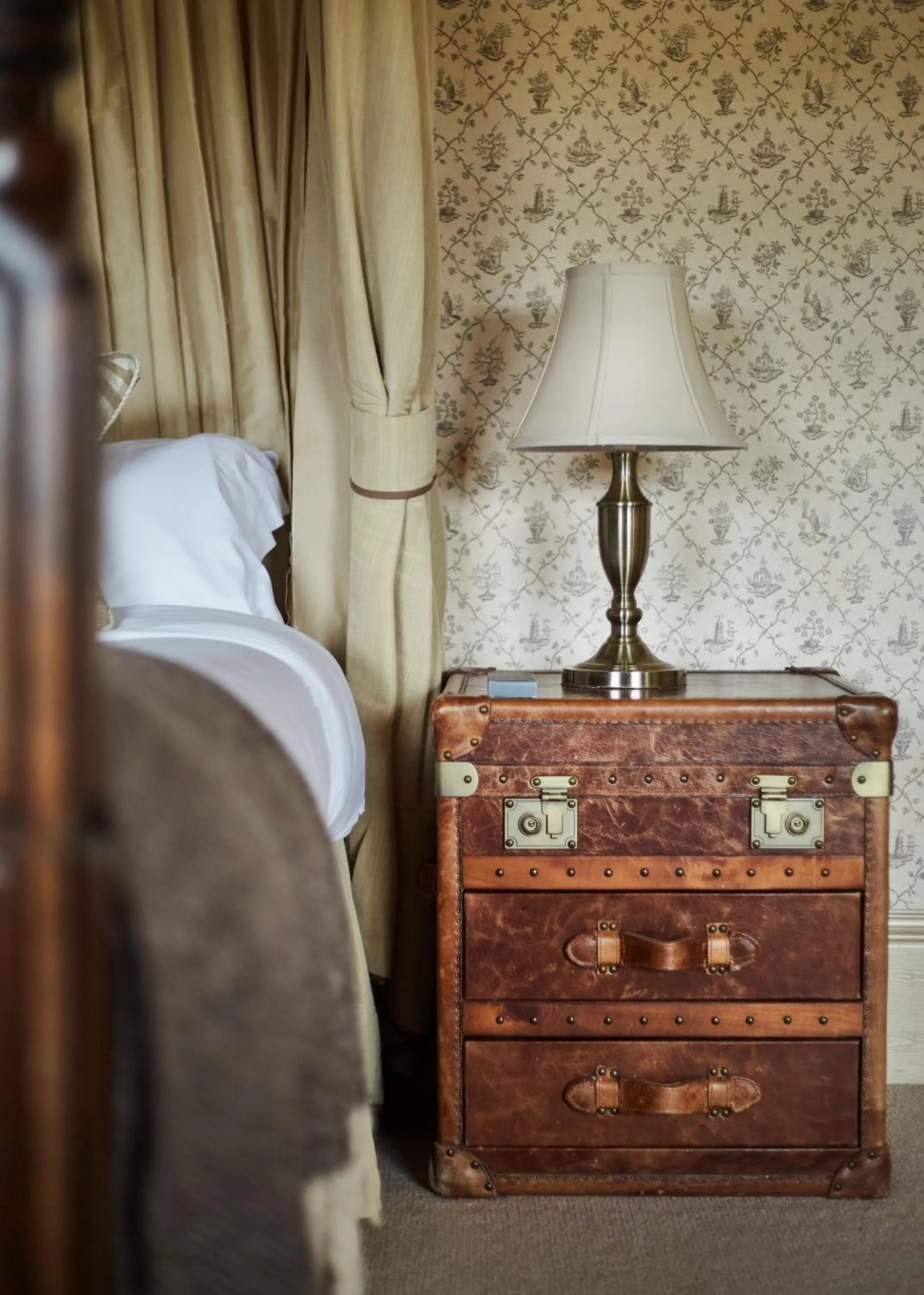 Bed in Cliff at Lyons