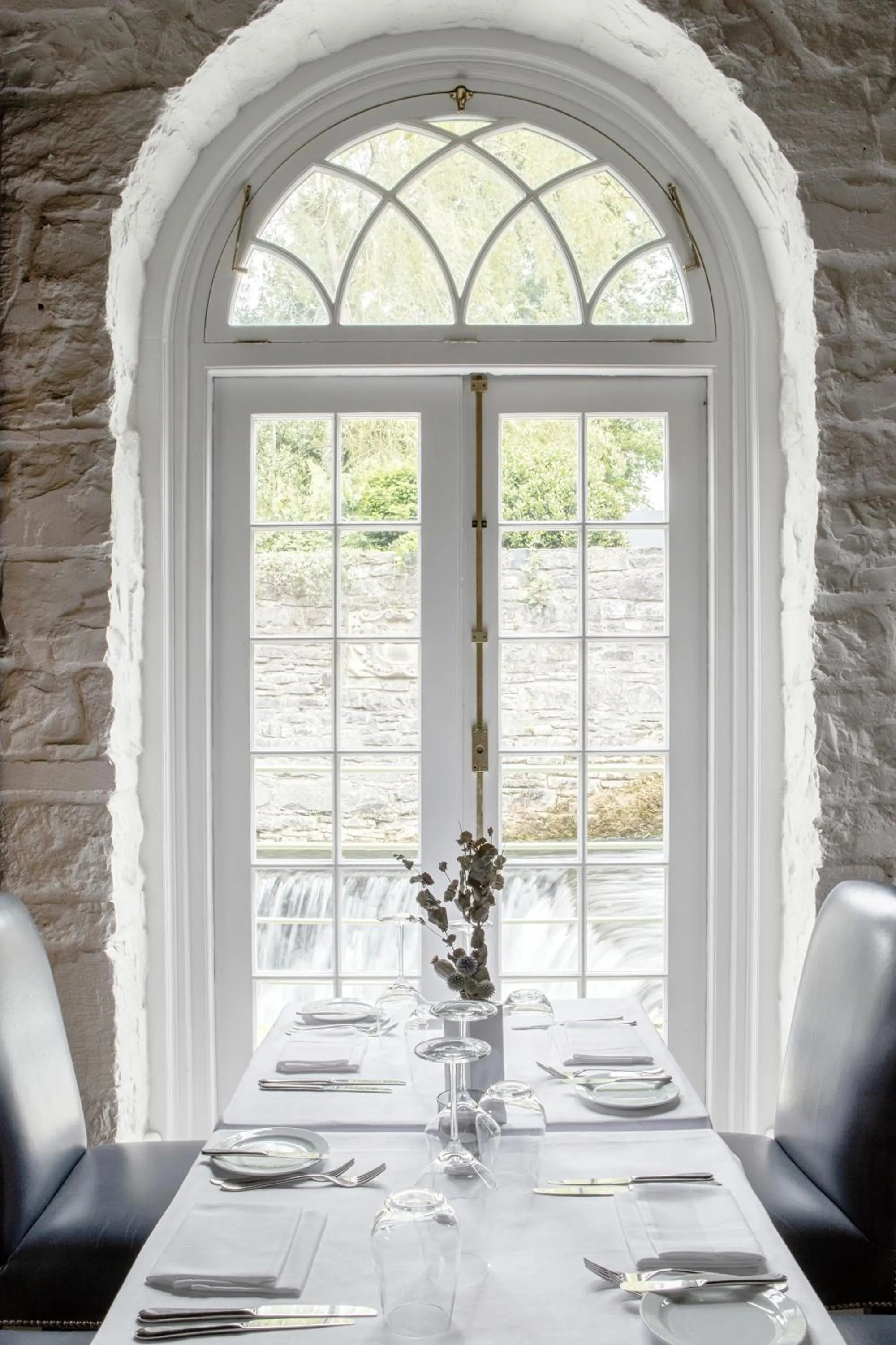 Restaurant/places to eat in Cliff at Lyons