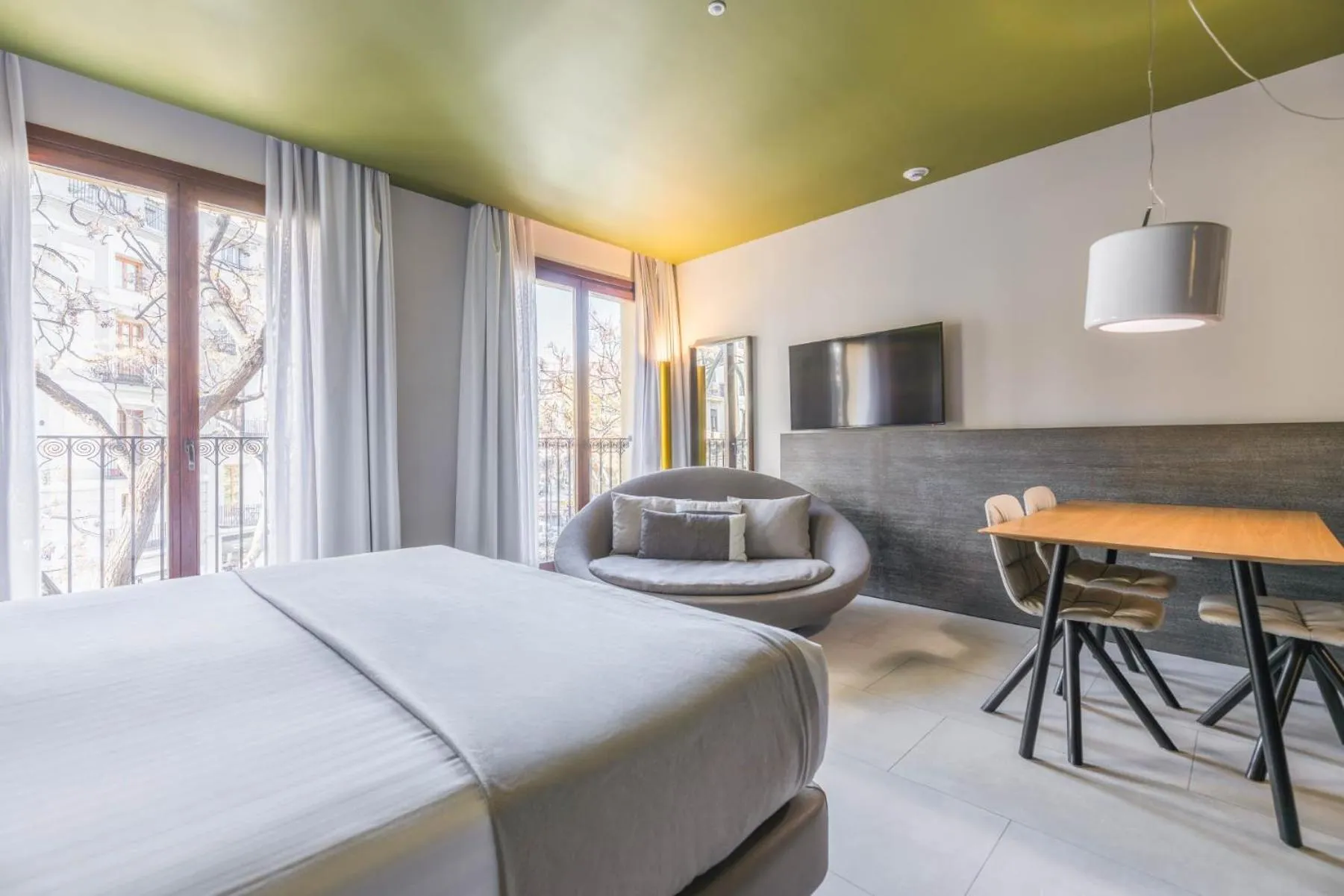 Bed in MYR Plaza Mercado & Spa