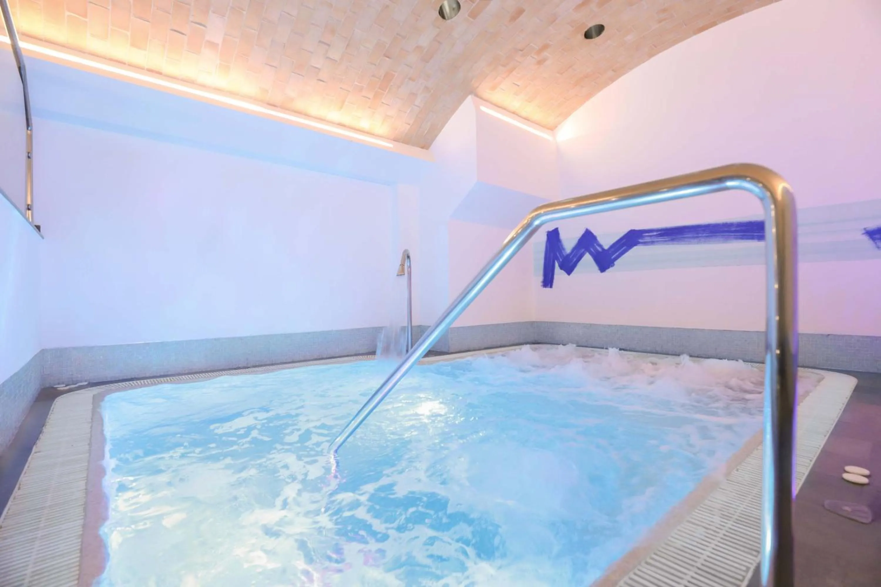 Spa and wellness centre/facilities in MYR Plaza Mercado & Spa