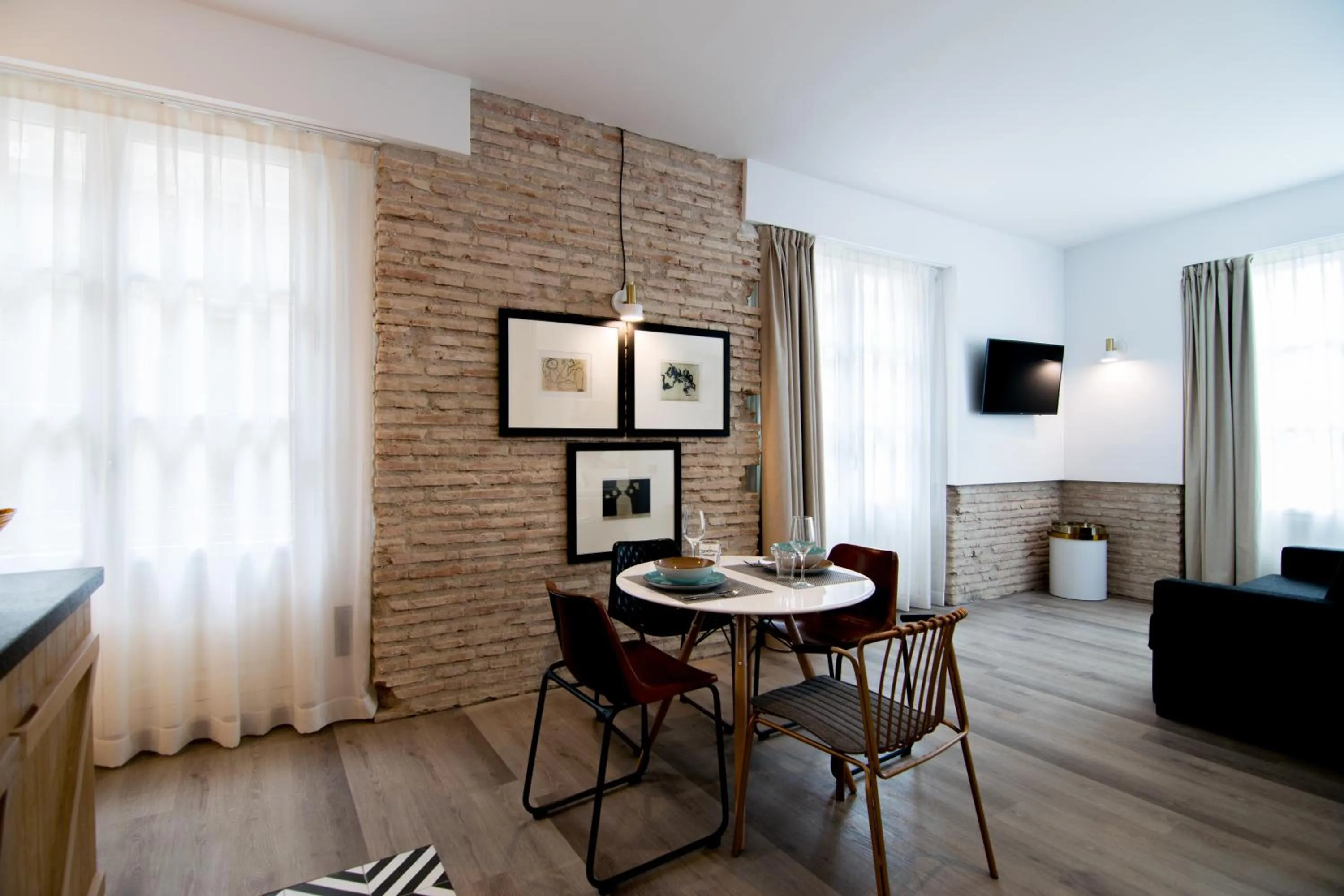 Dining area in MYR Plaza Mercado & Spa