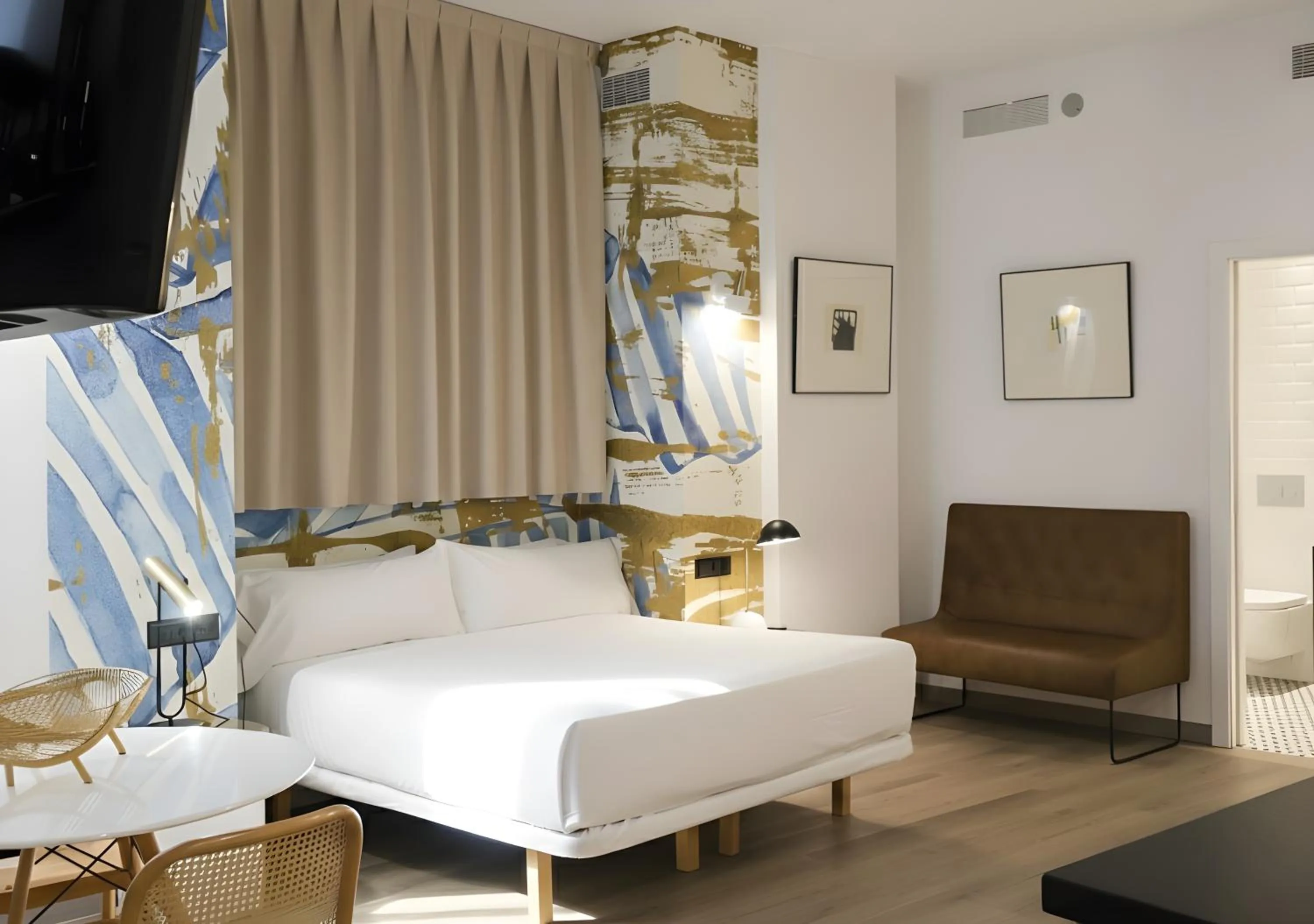 Seating area, Bed in MYR Plaza Mercado & Spa