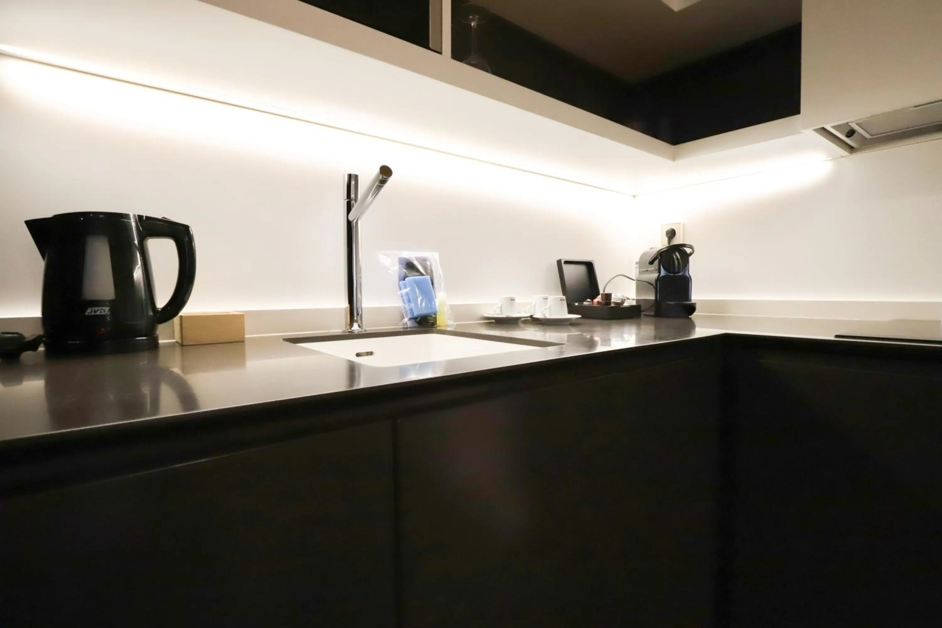 Kitchen or kitchenette in MYR Plaza Mercado & Spa