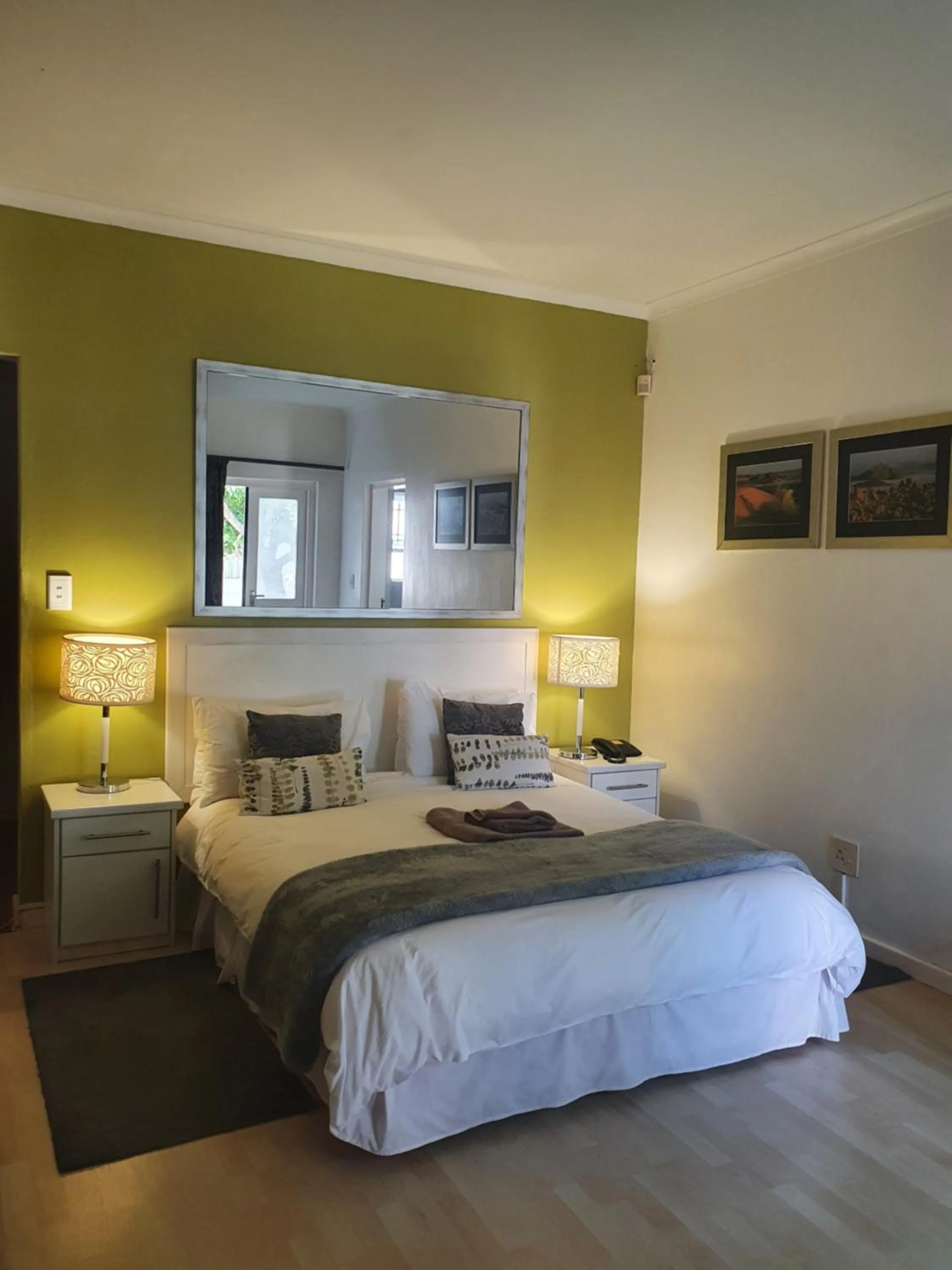 Photo of the whole room, Bed in Langholm Hotel