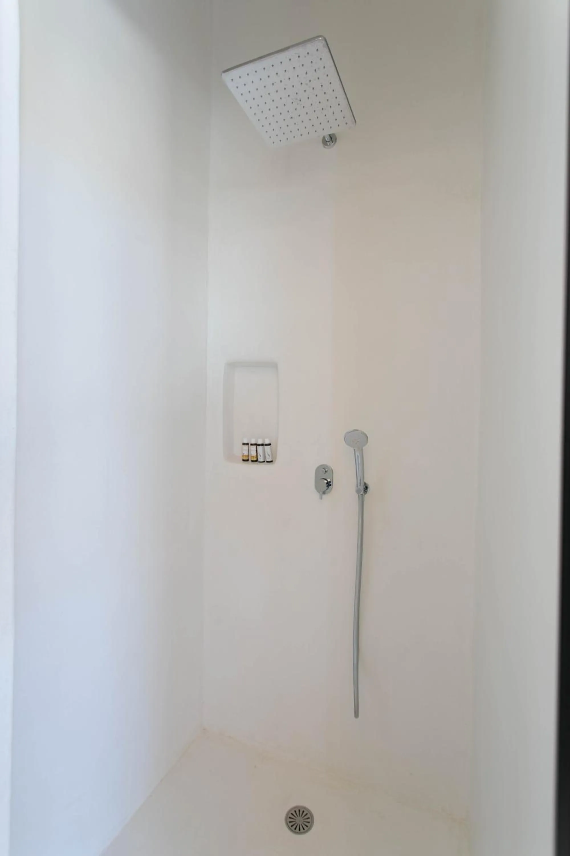 Shower in Kedros Villas