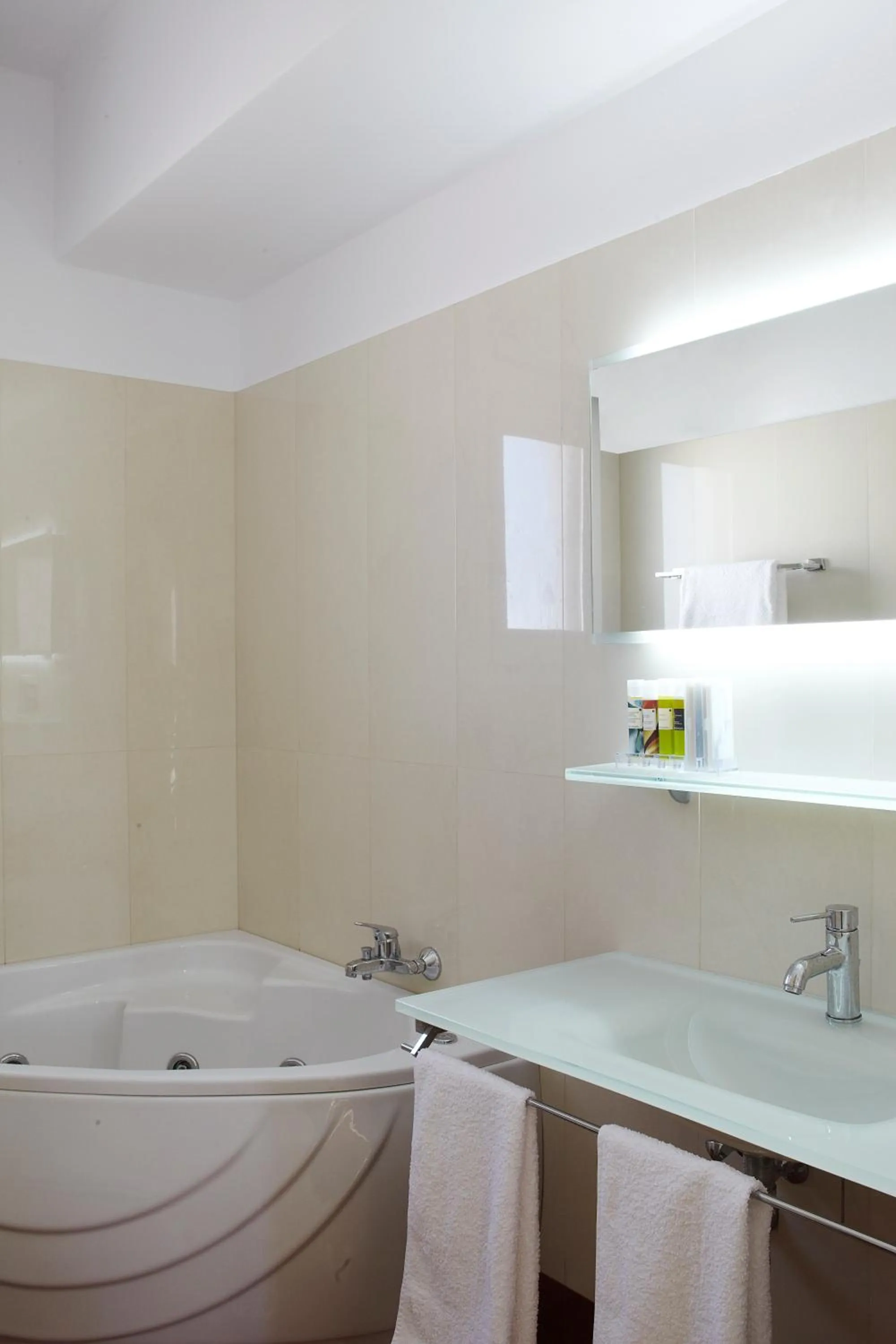 Toilet in Kedros Villas