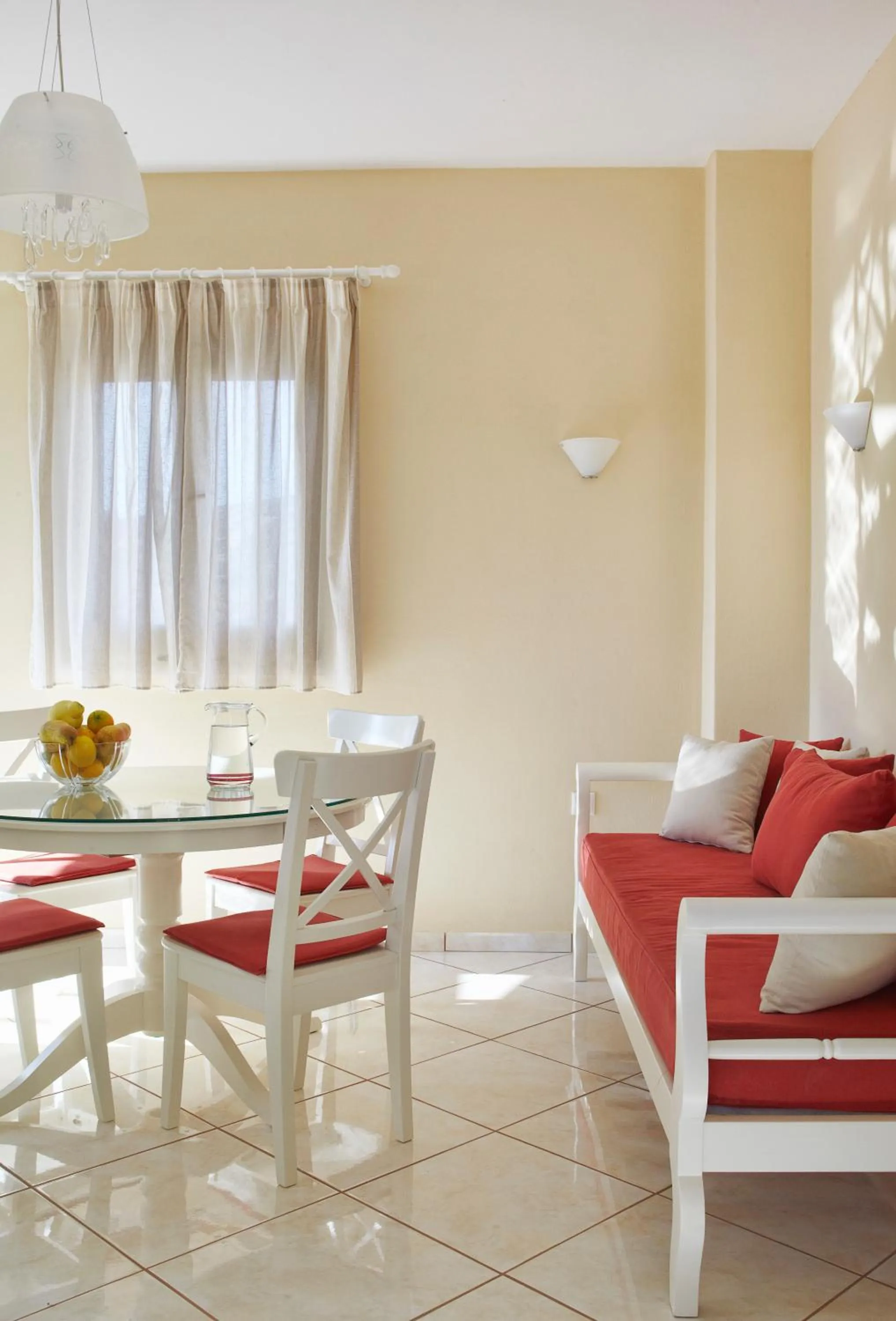 Dining area in Kedros Villas