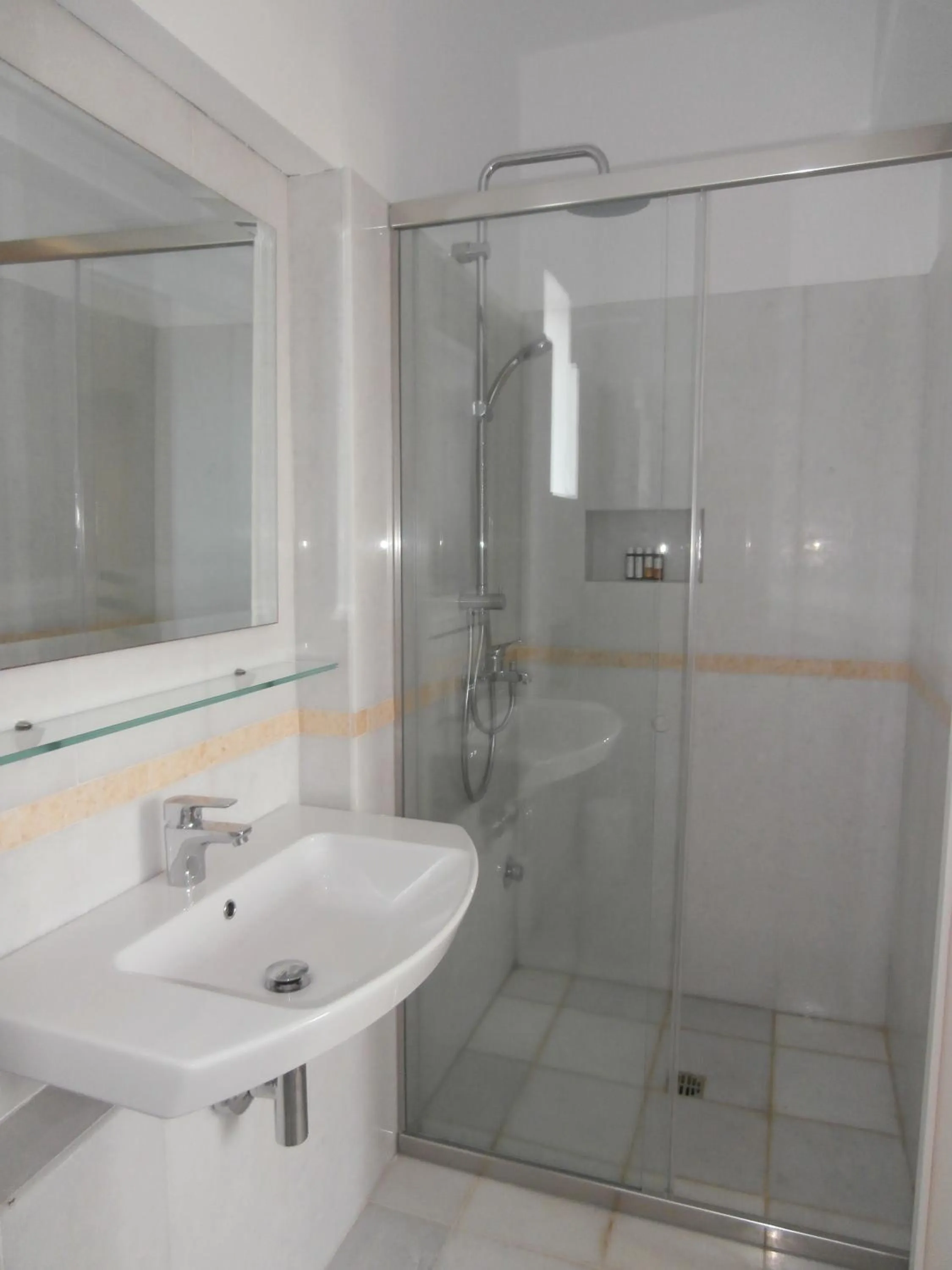 Shower in Kedros Villas