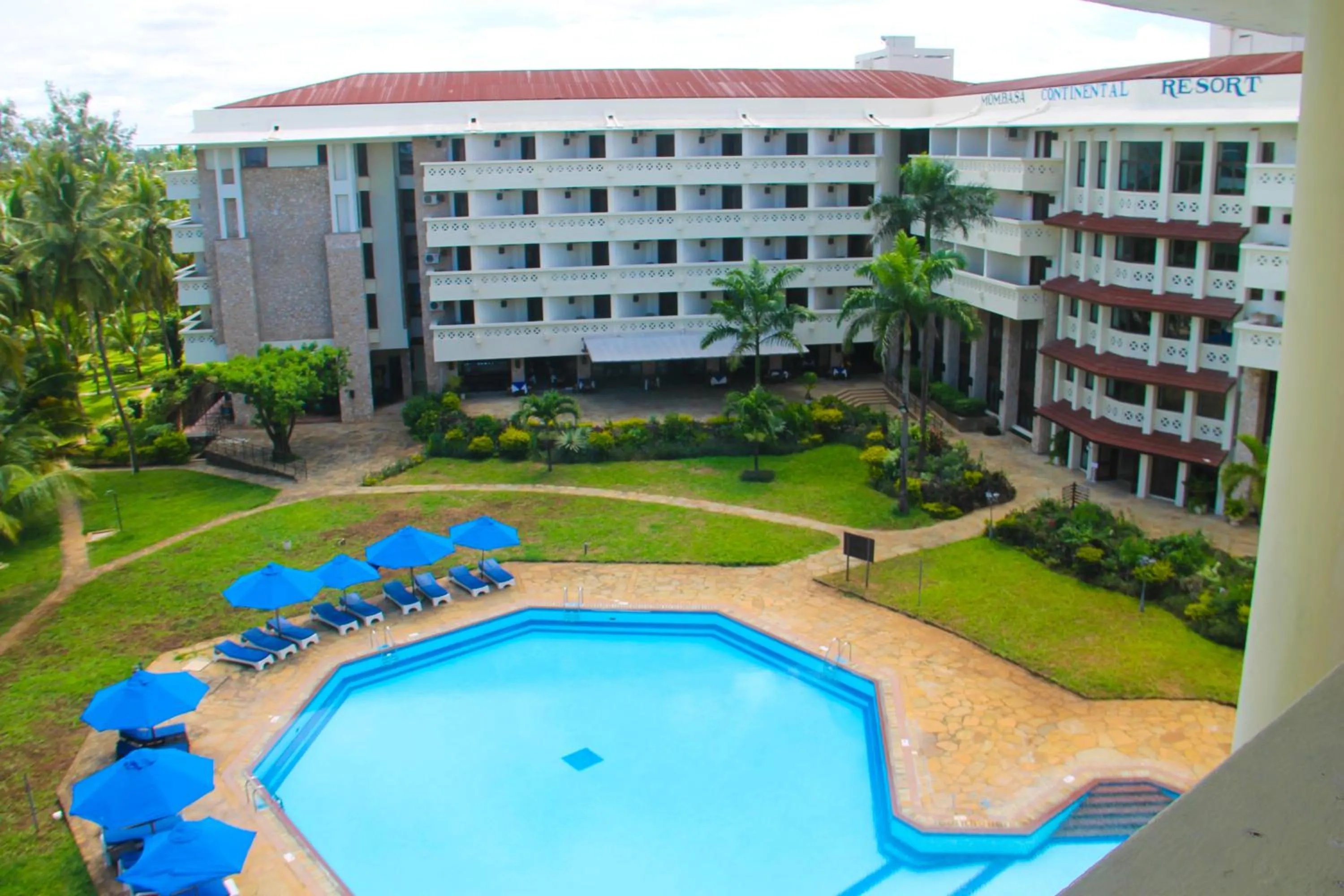 Property building in Mombasa Continental Resort