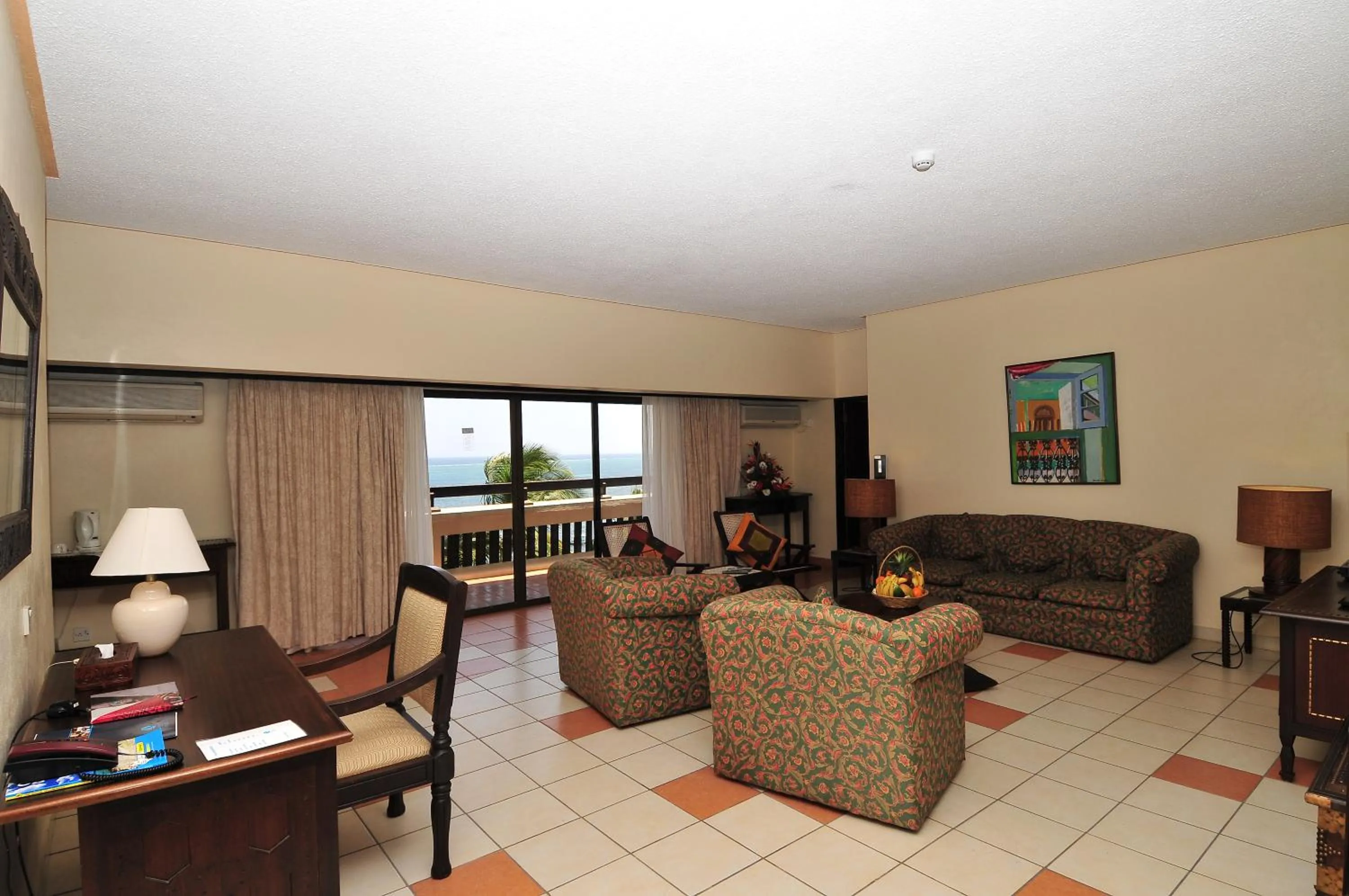 Living room in Mombasa Continental Resort