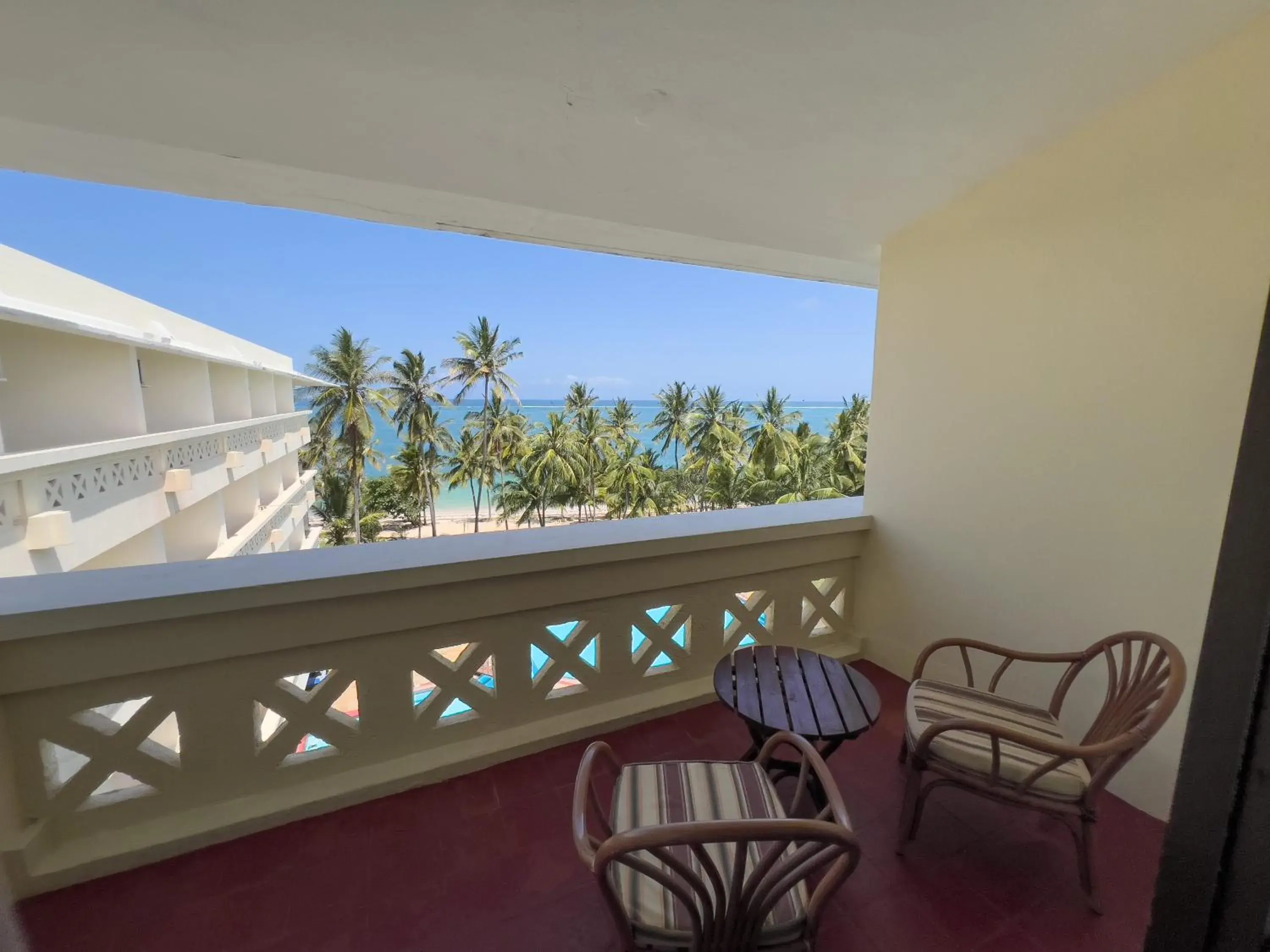 Deluxe Double Room - single occupancy in Mombasa Continental Resort Deluxe Double Room - single occupancy in Mombasa Continental Resort