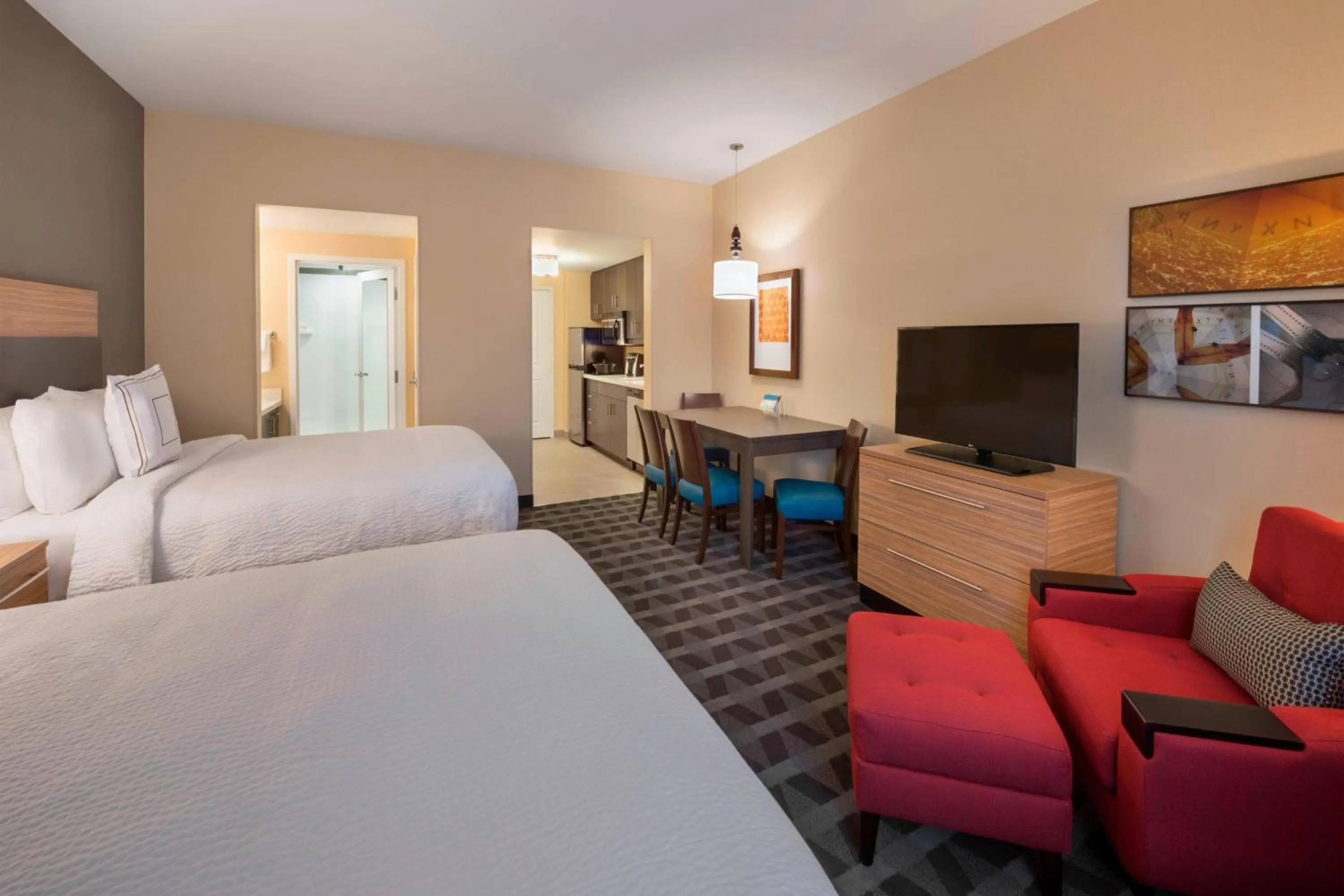 Photo of the whole room, Bed in TownePlace Suites by Marriott Ottawa Kanata