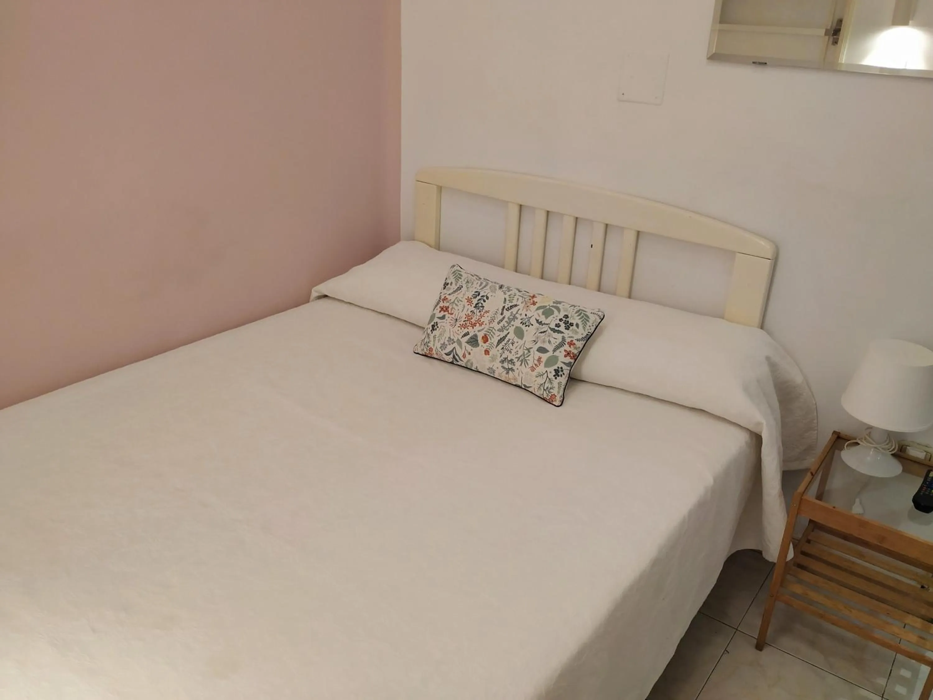 Bed in Hostal Abitum Madrid