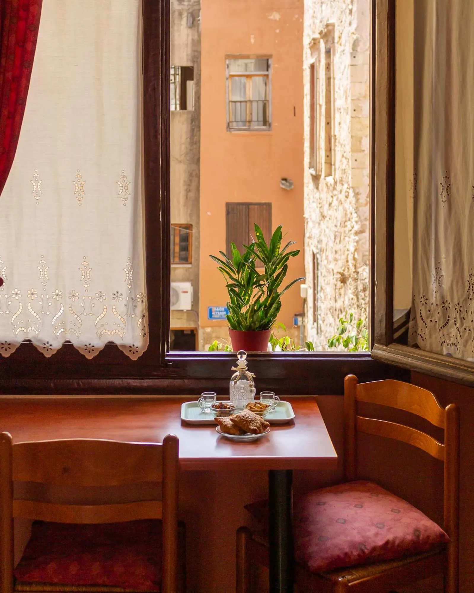Dining area in Iason Studios