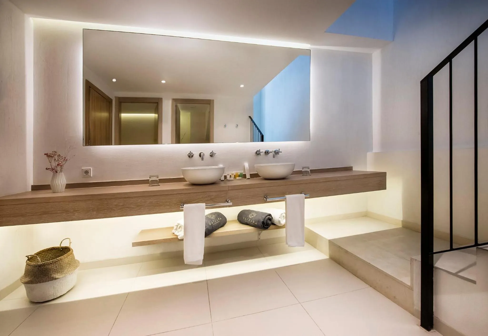 Bathroom in Gatzara Suites Santa Gertrudis