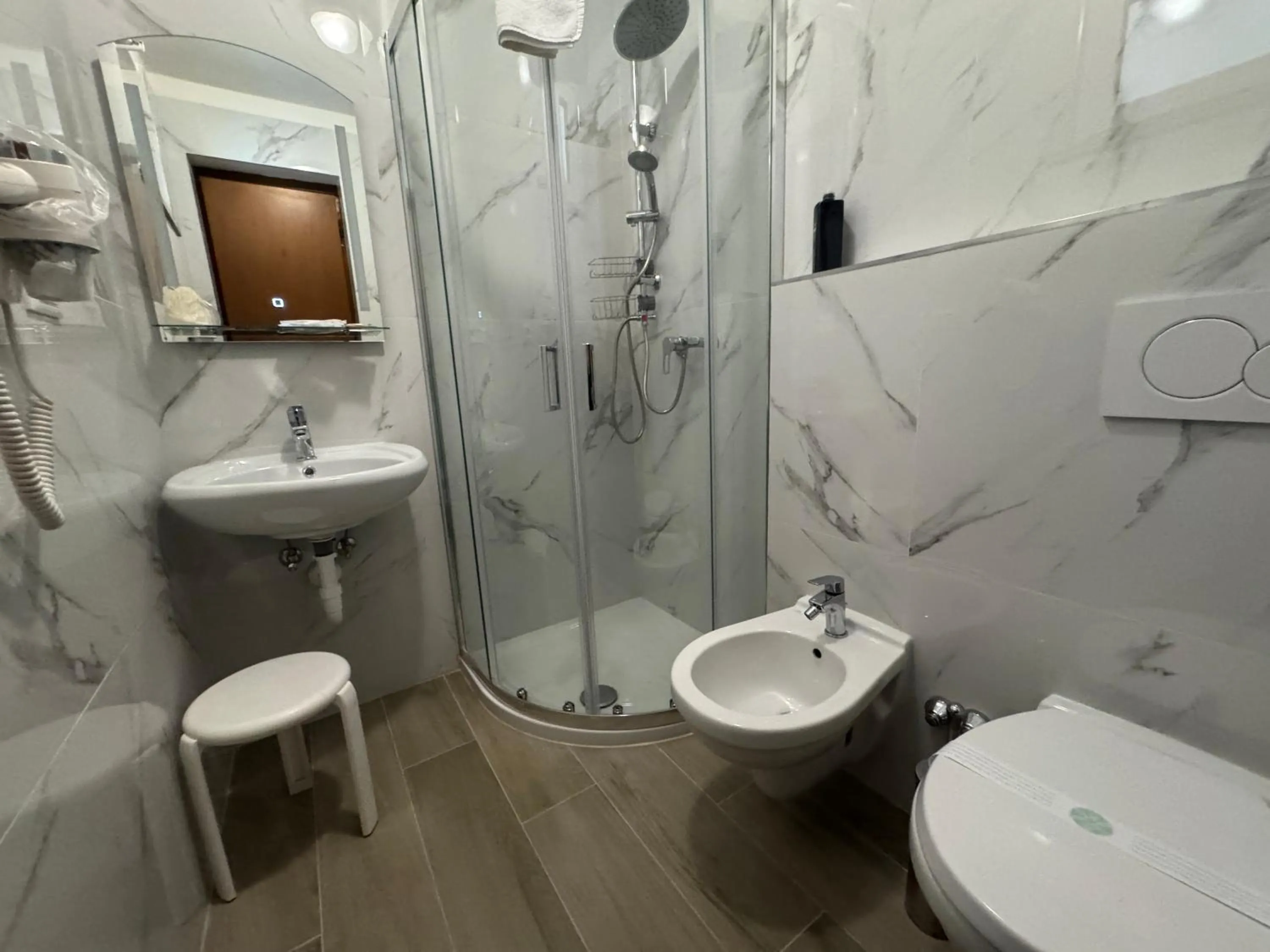 Shower in Hotel Villa Augusta