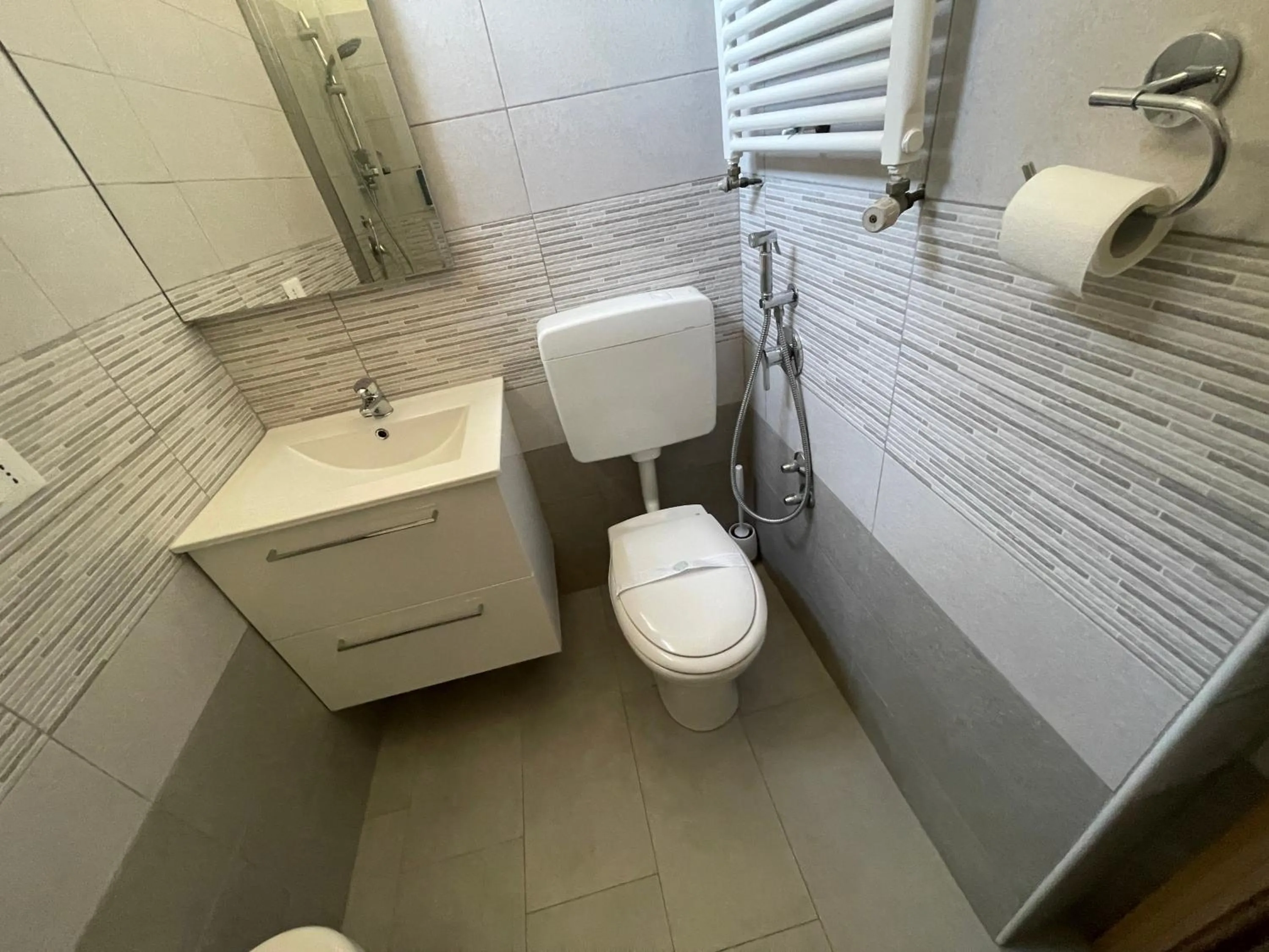 Toilet in Hotel Villa Augusta