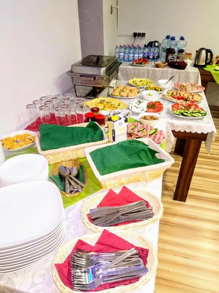 Breakfast in Zajazd Irys