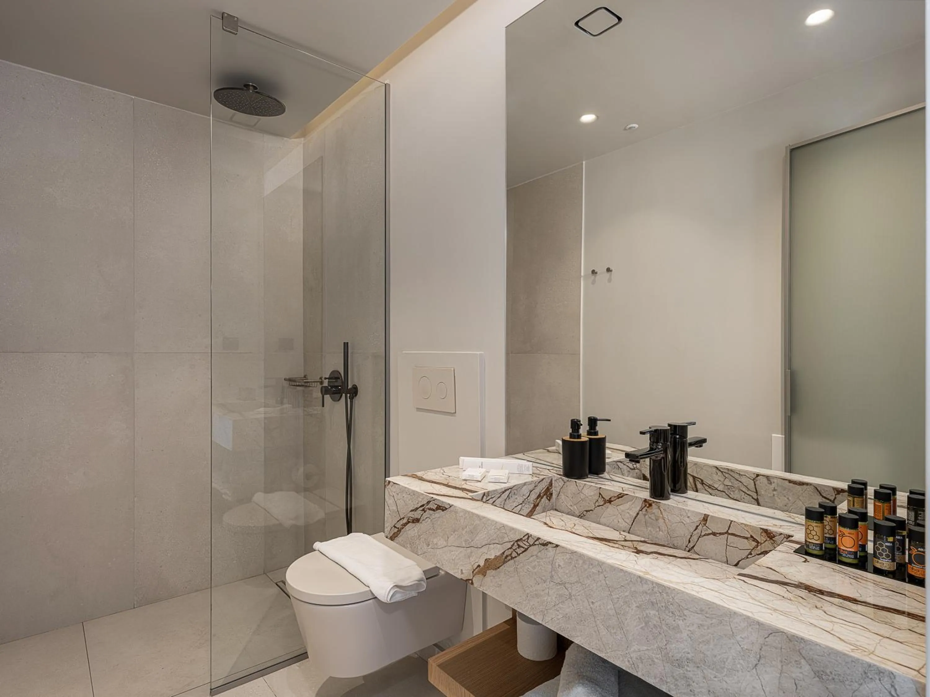 Bathroom in Iperion Beach Hotel