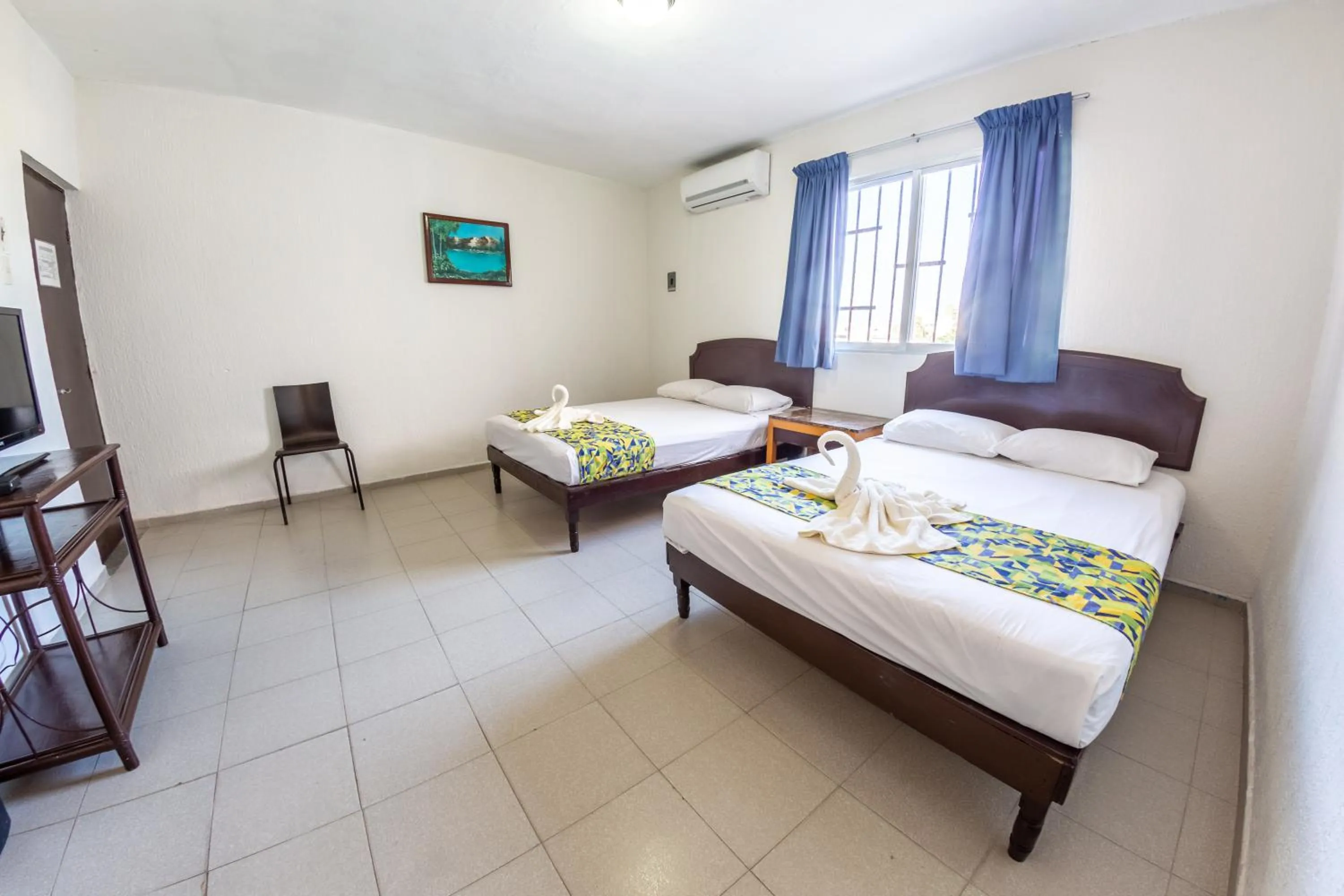 Photo of the whole room in Hotel Isla de Sacrificio