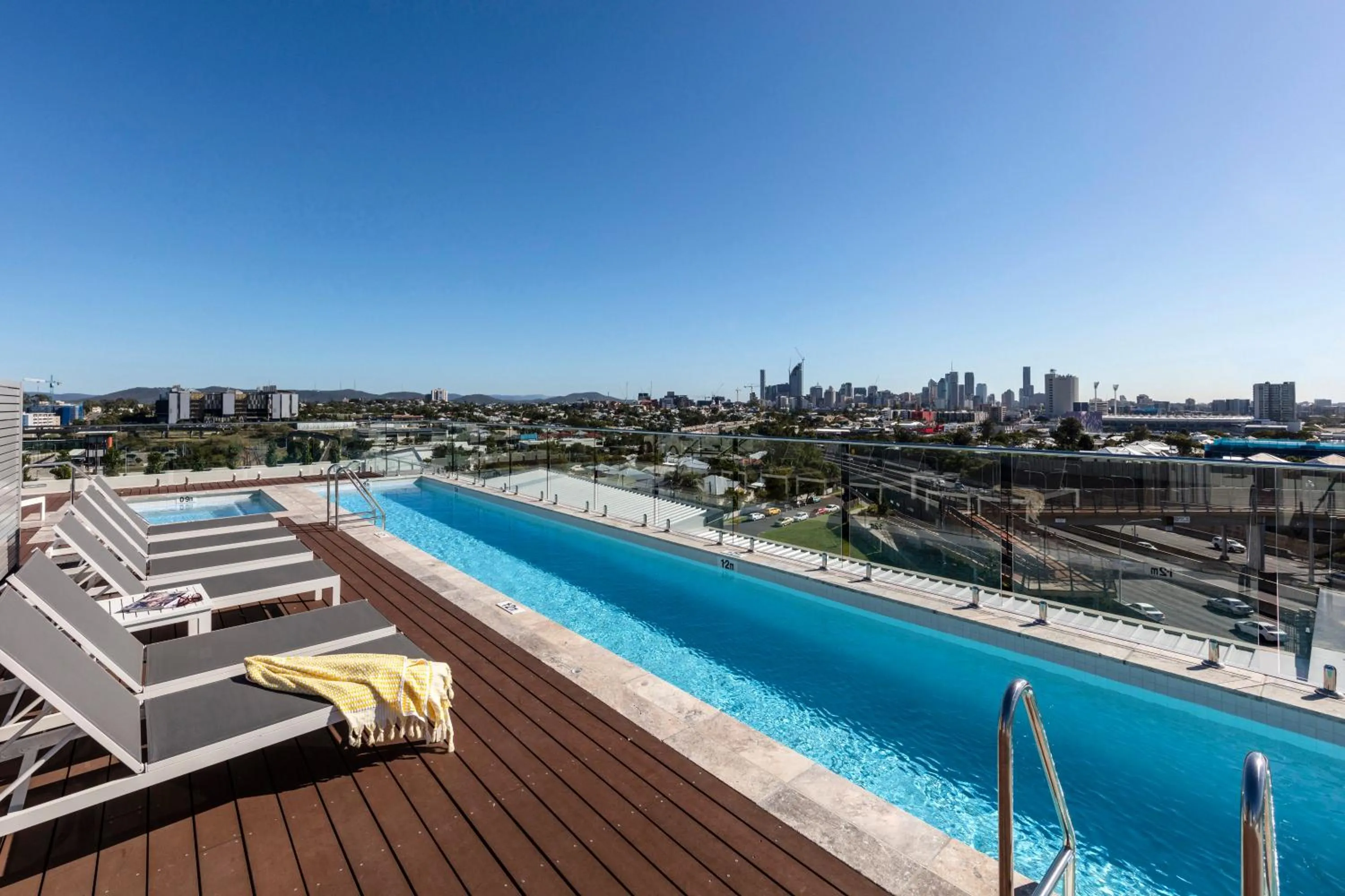 Swimming pool in Oaks Brisbane Woolloongabba Suites