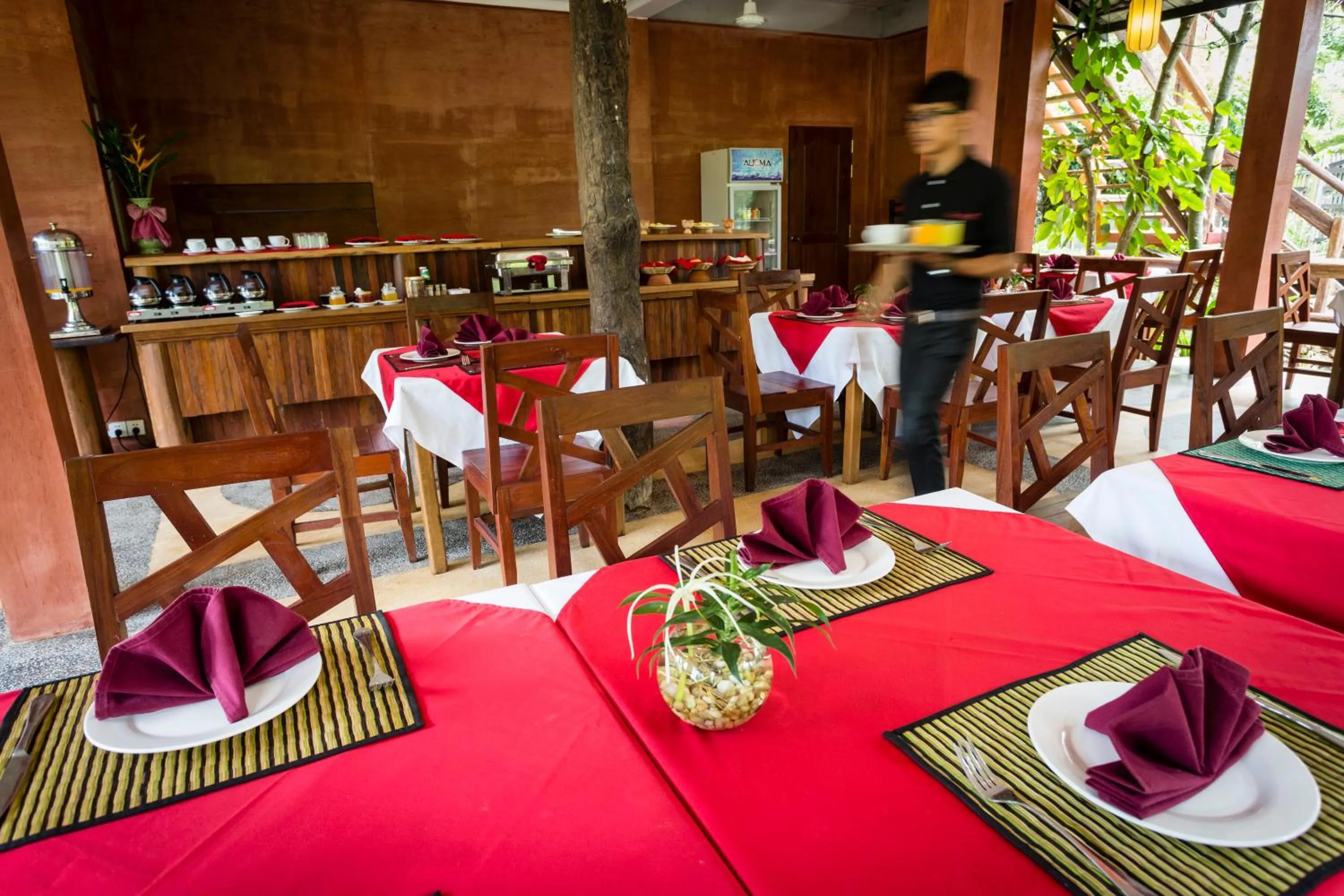 Restaurant/places to eat in Le Jardin d'Angkor Hotel & Resort