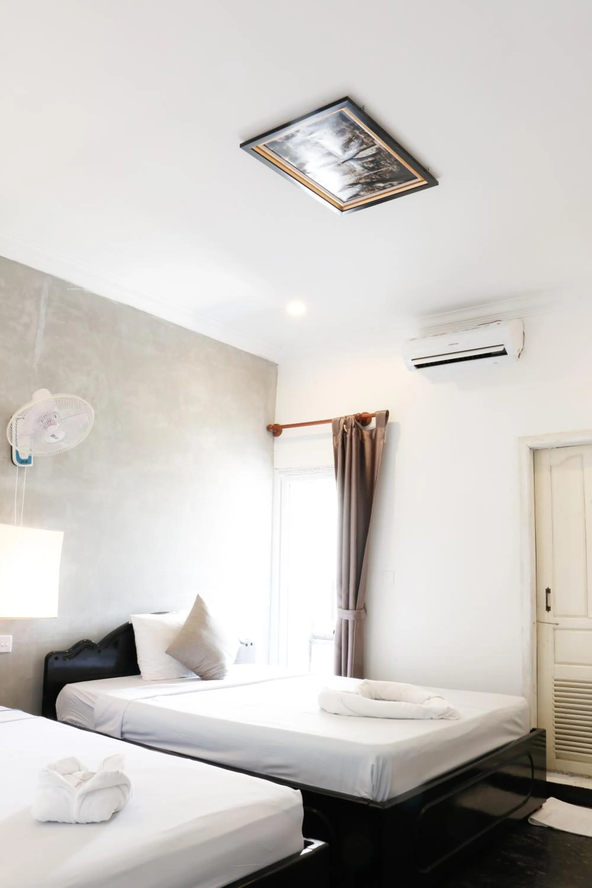 Bedroom in Pool Party Hostel