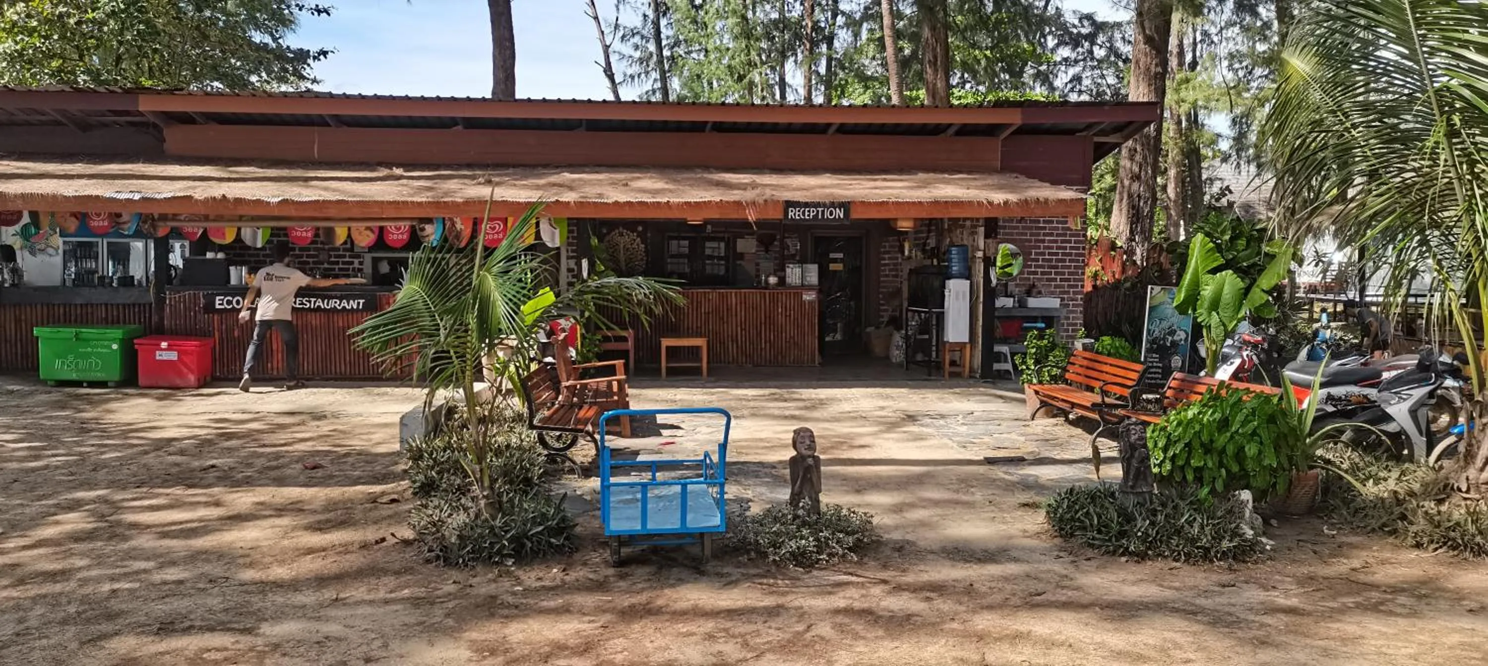 Eco Lanta Hideaway Beach Resort