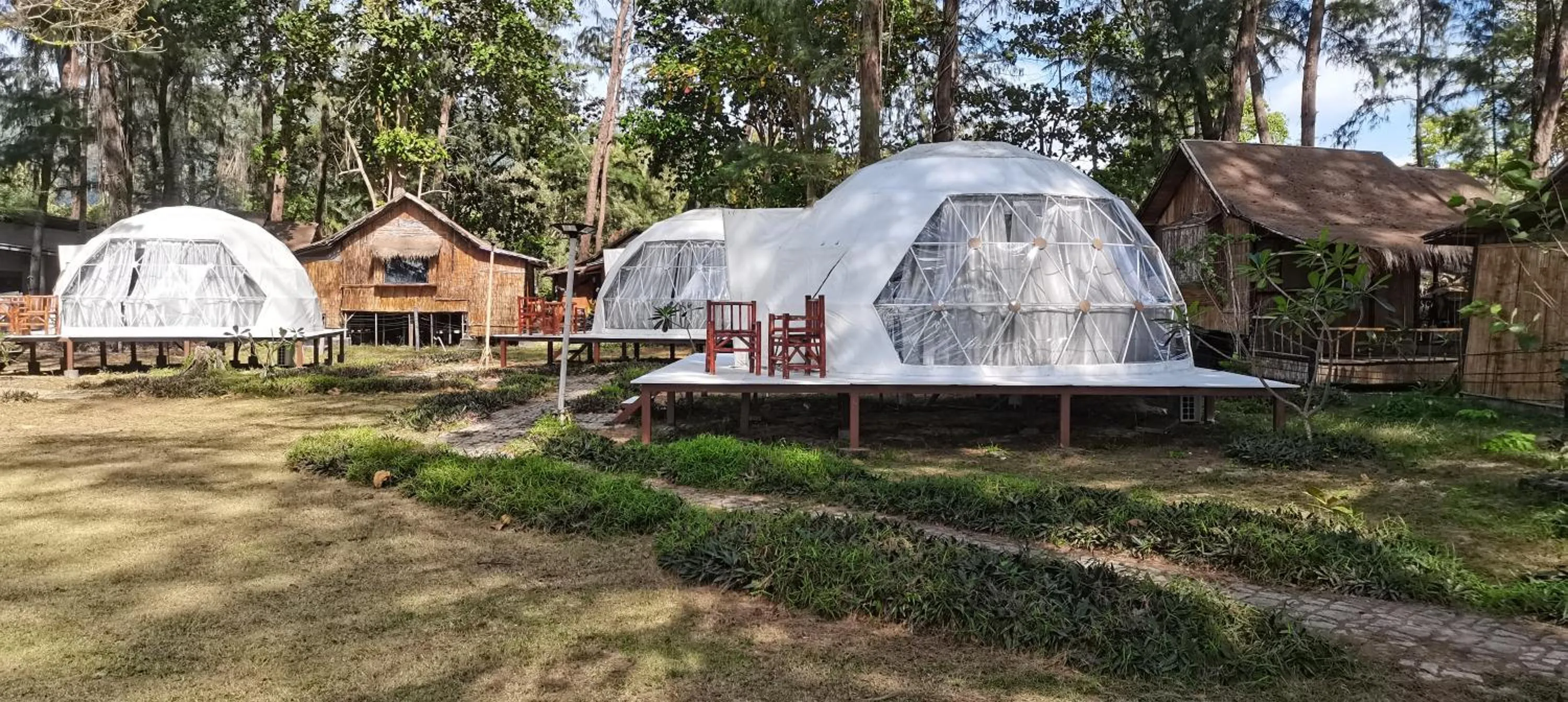 Eco Lanta Hideaway Beach Resort