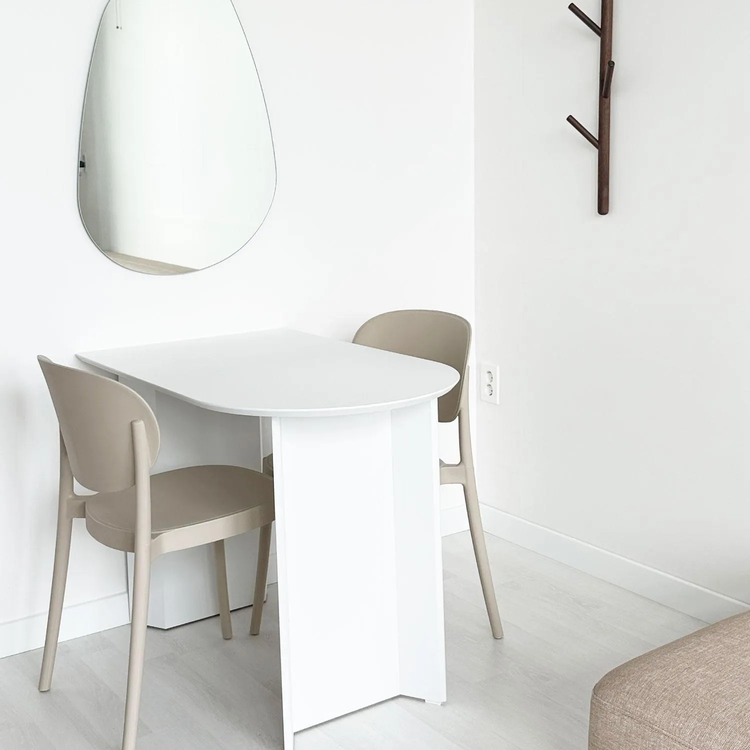 Dining area in Rooftop Moonlight Pension