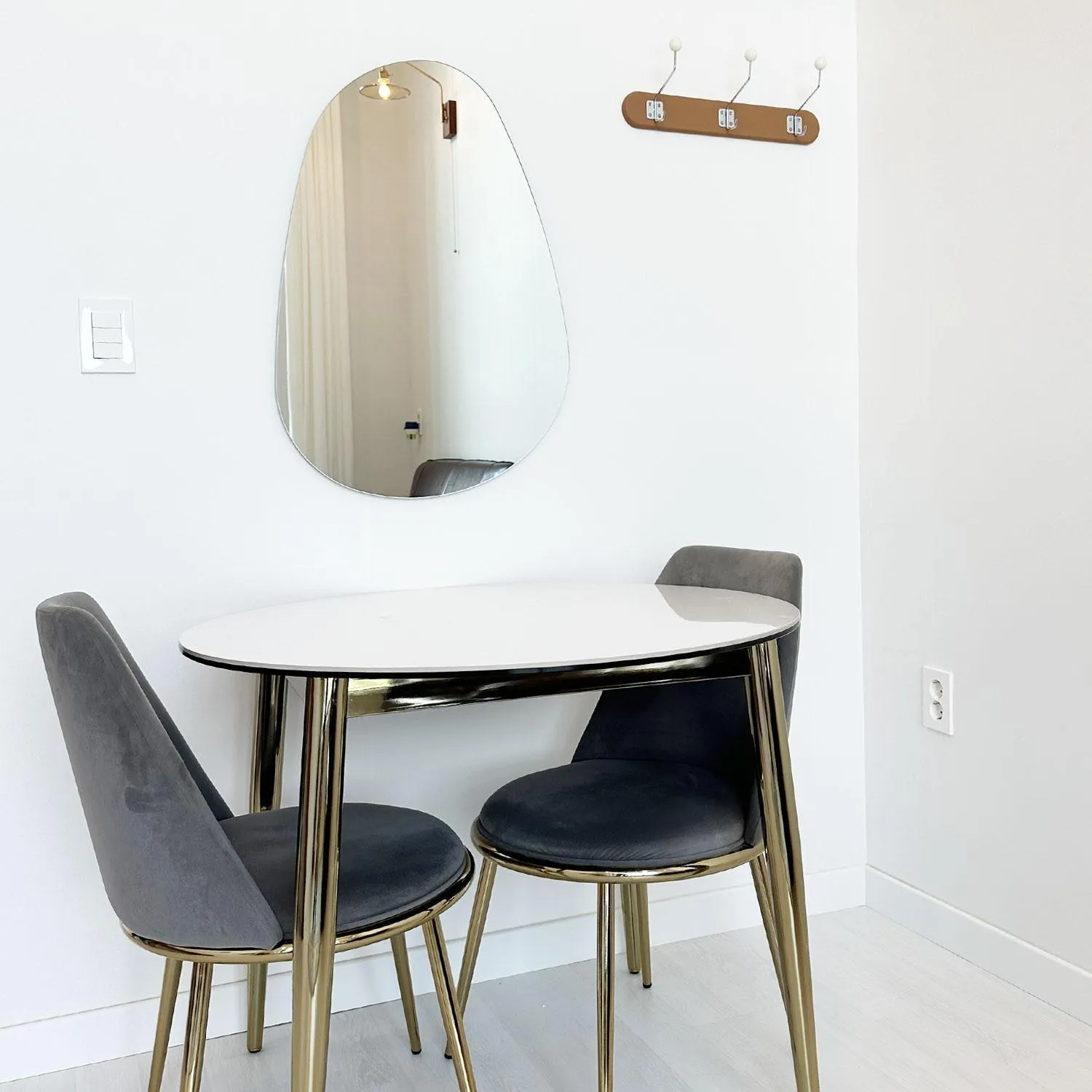 Dining area in Rooftop Moonlight Pension