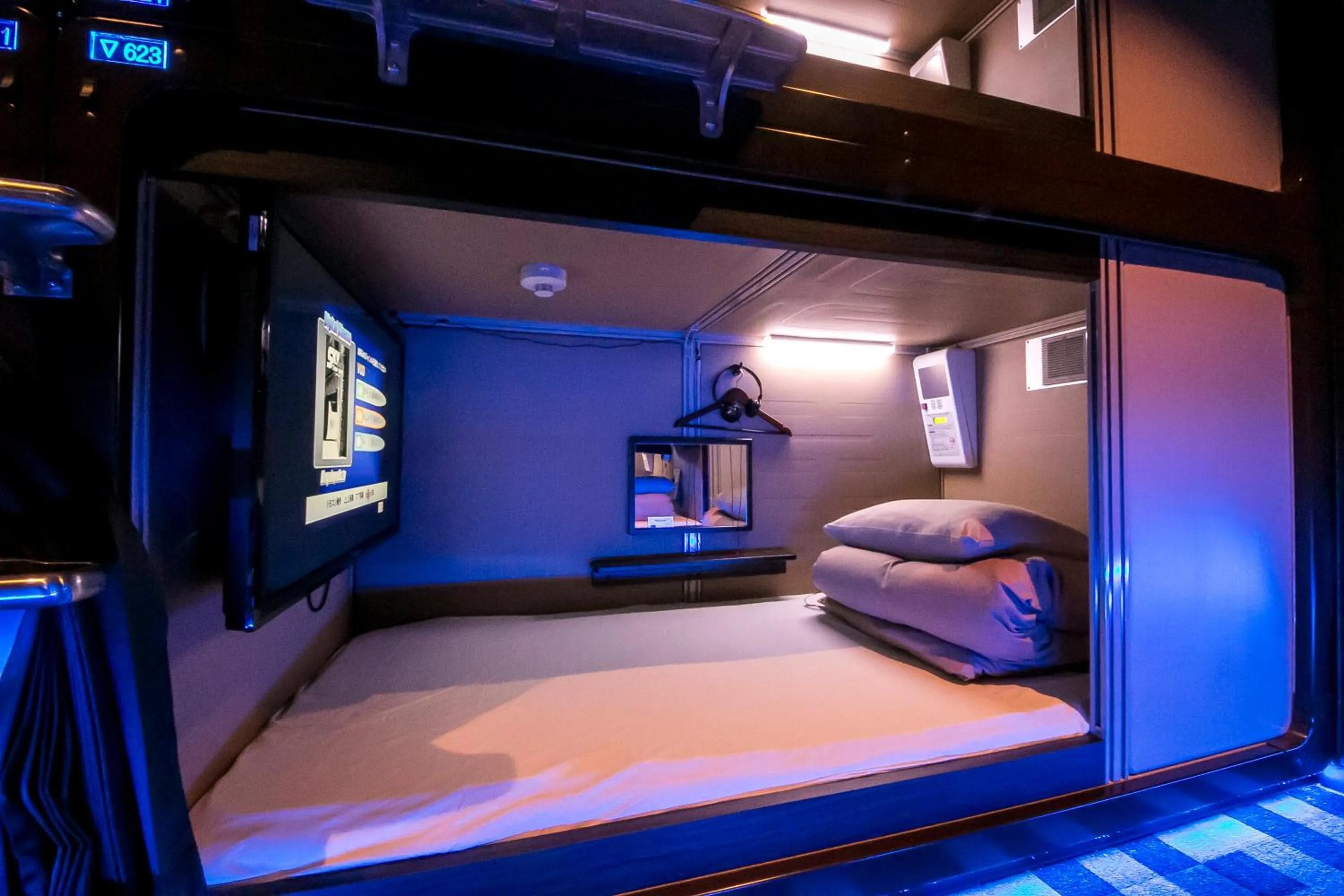 Photo of the whole room, Bed in Spa&Capsule Hotel Grandpark Inn Kitasenju