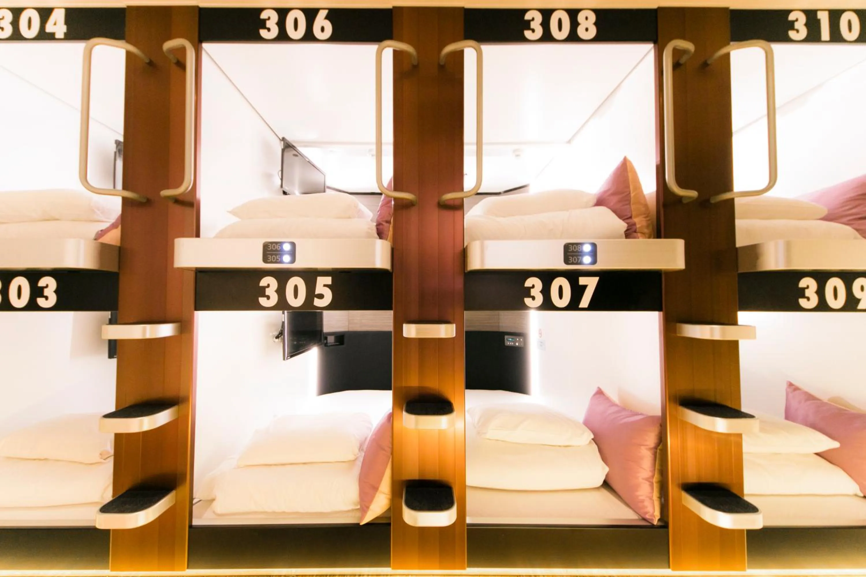 Photo of the whole room, Bed in Spa&Capsule Hotel Grandpark Inn Kitasenju